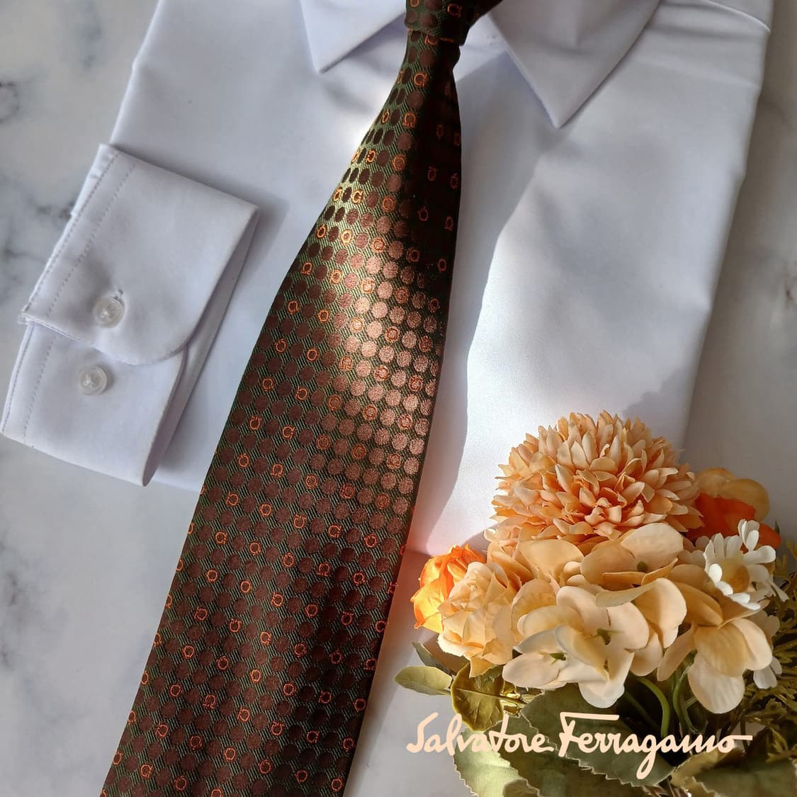 페라가모 실크 브라운 간치니 패턴 넥타이 9.5cm A+등급 A19273 상품이미지1