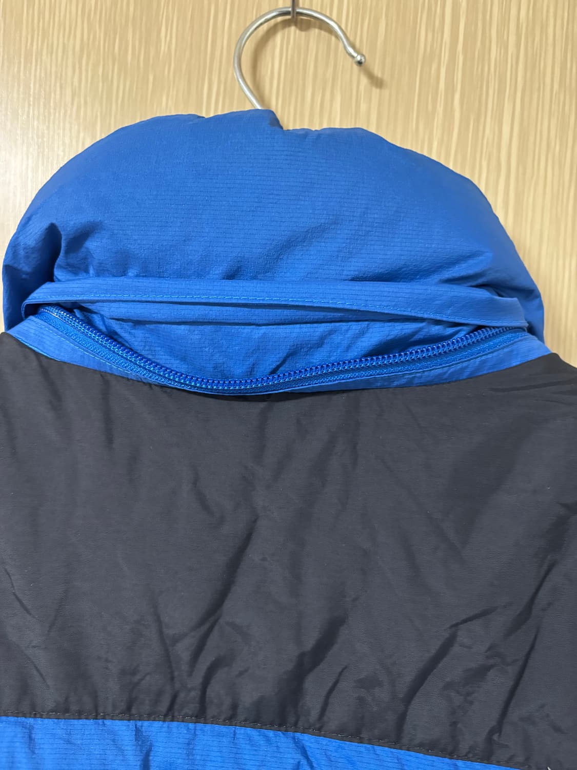 노스페이스 800 패딩 블루/블랙 상품이미지7