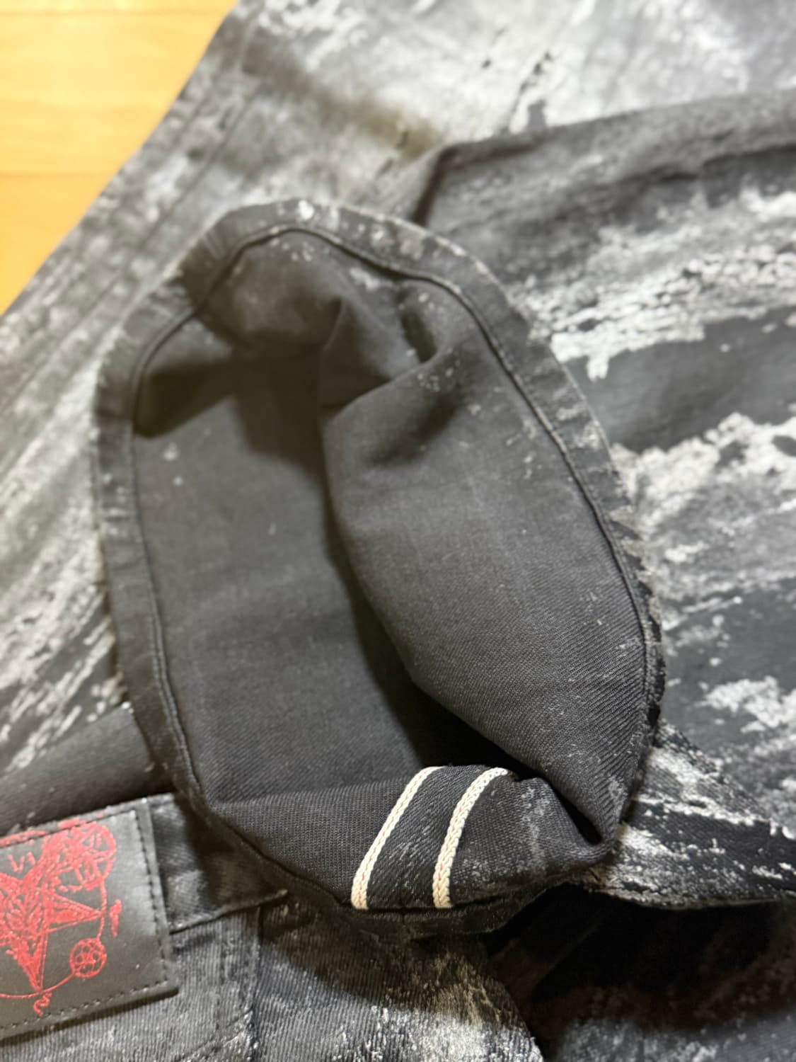 에모스탠스클럽 펜타그램 코팅 배기 플레어진 1 상품이미지7