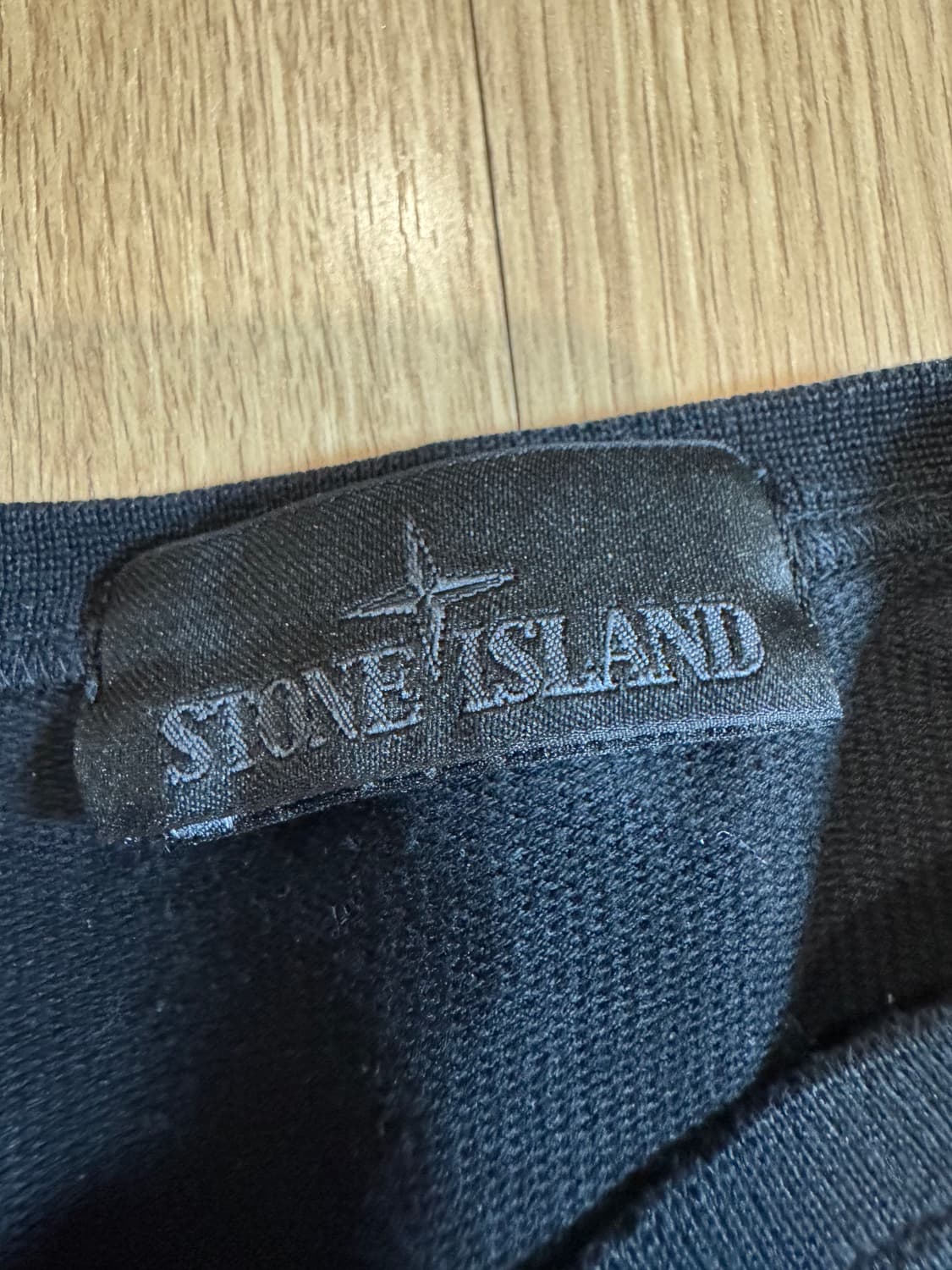 스톤아일랜드 고스트피스 와펜 맨투맨 상품이미지6