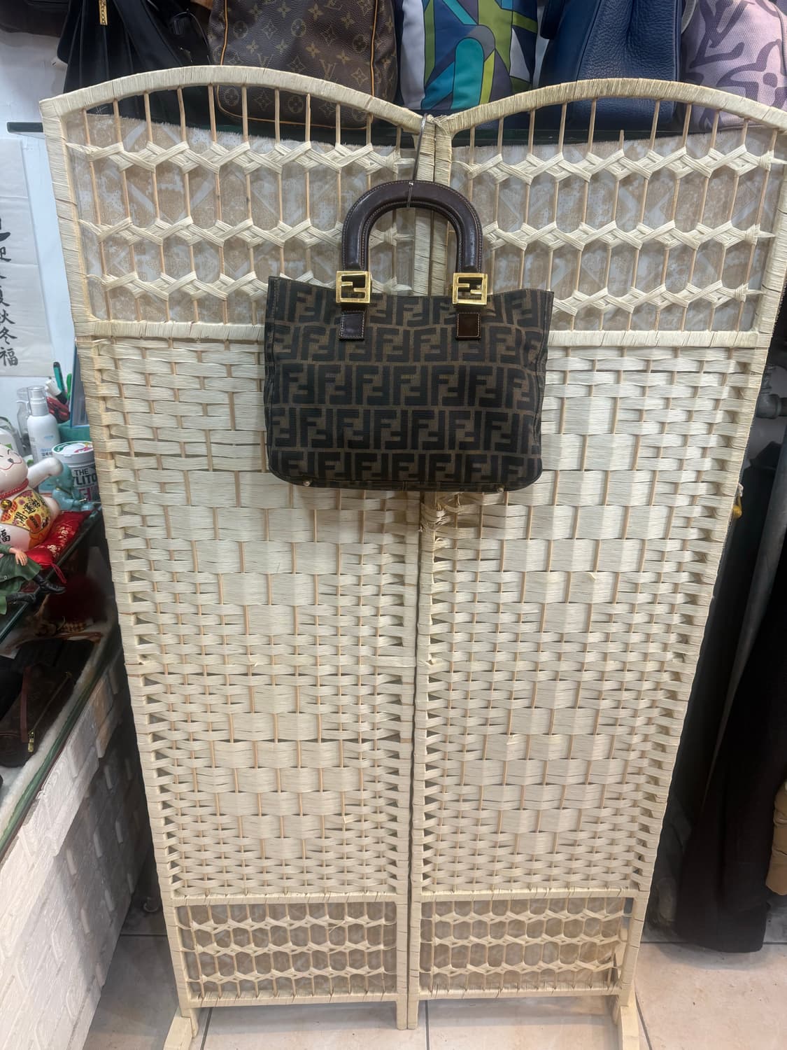 정품 펜디 주카 토트백 팝니다 상품이미지1