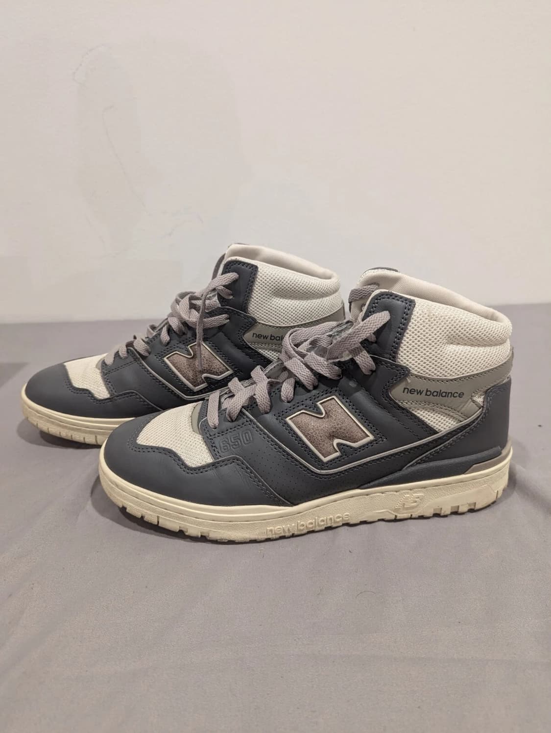 뉴발란스 x 에메 레온 도르 650R 다크 그레이 상품이미지1