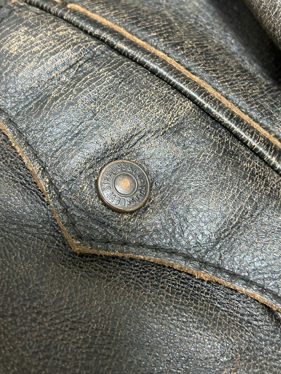 리바이스 빈티지 다크 브라운 소가죽 크롭자켓 상품이미지5