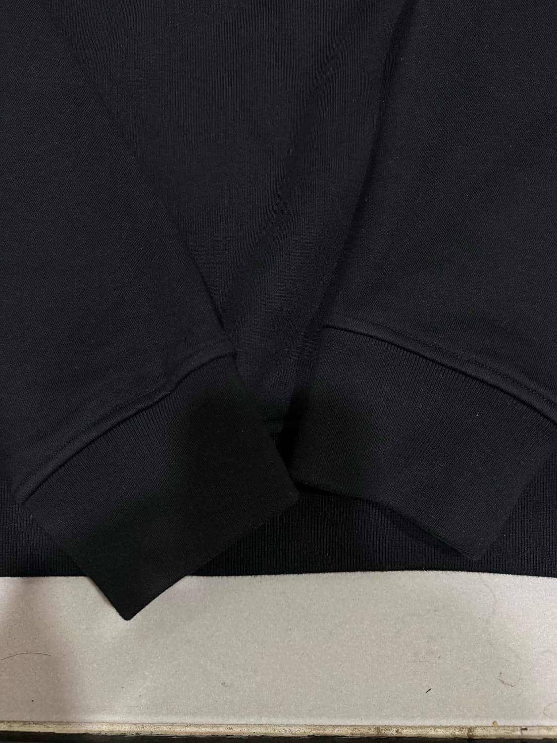 [당일출고,46사이즈] 25ss 우영미 젤리피쉬 맨투맨 상품이미지5