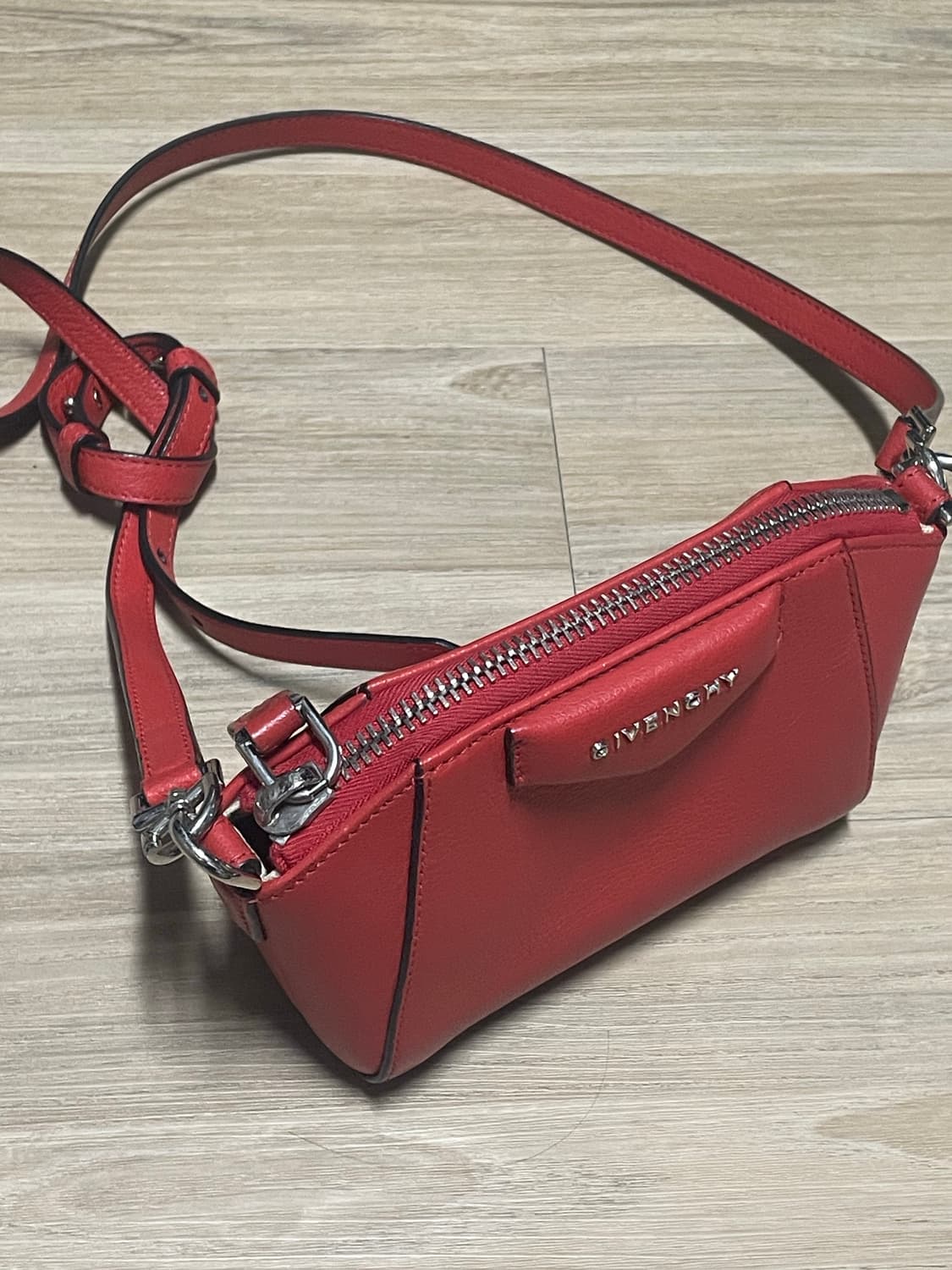 지방시 토트 숄더백 상품이미지4