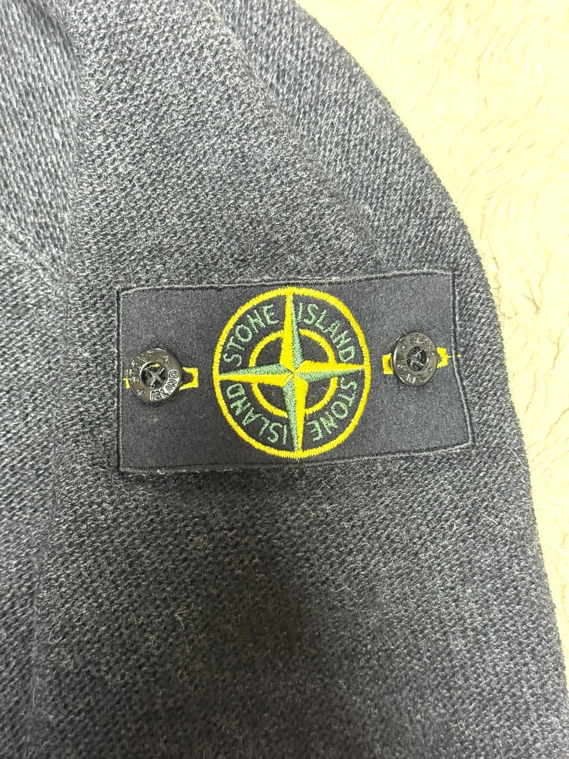 스톤아일랜드 니트 M사이즈 상품이미지3