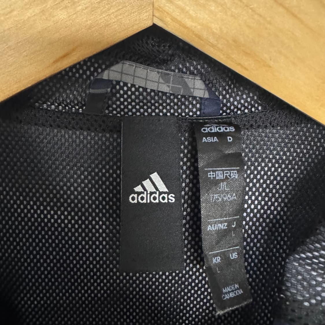 아디다스 카모패턴 바람막이 자켓 상품이미지3