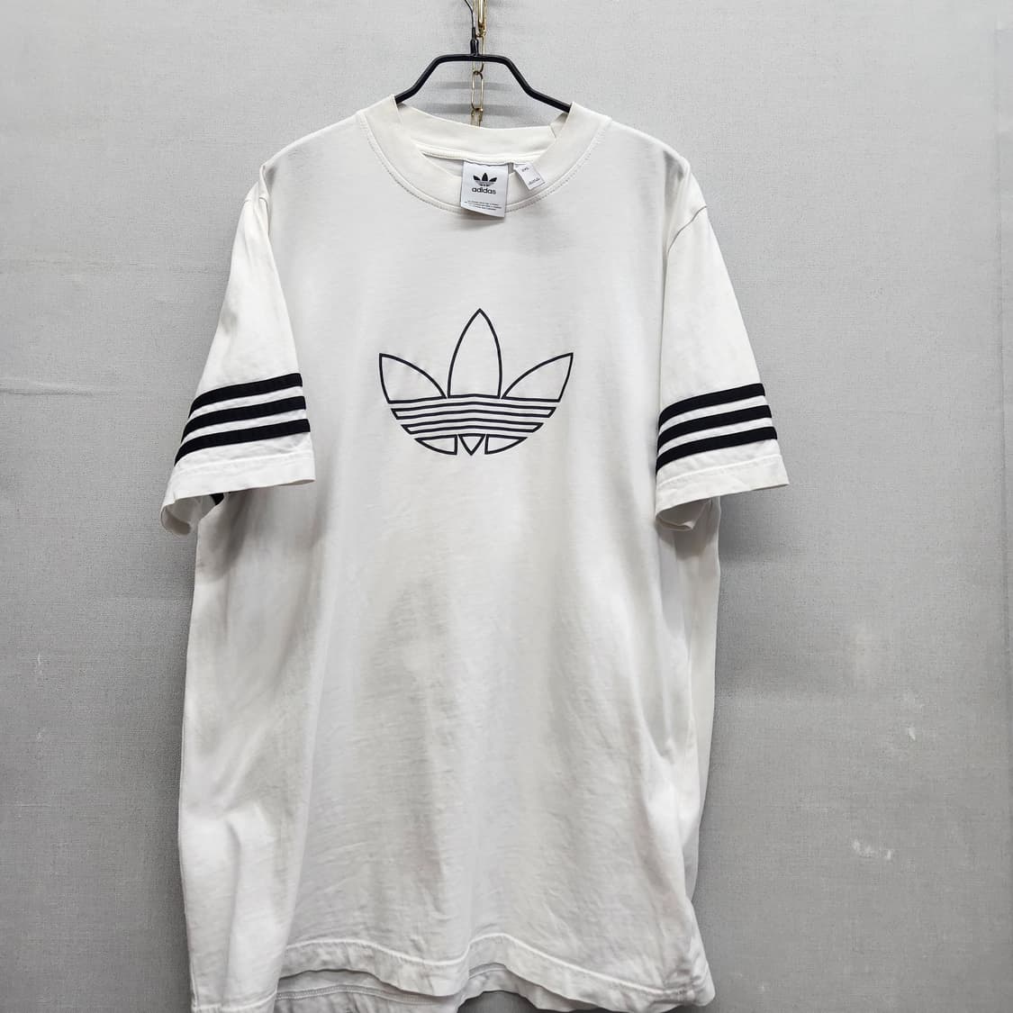 아디다스 파이어버드 빅로고 삼선 반팔티 2XL(L) 남여공용 상품이미지1