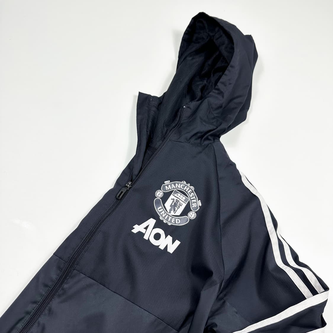 아디다스 맨유 AON 후디 박시 바람막이 M 상품이미지1