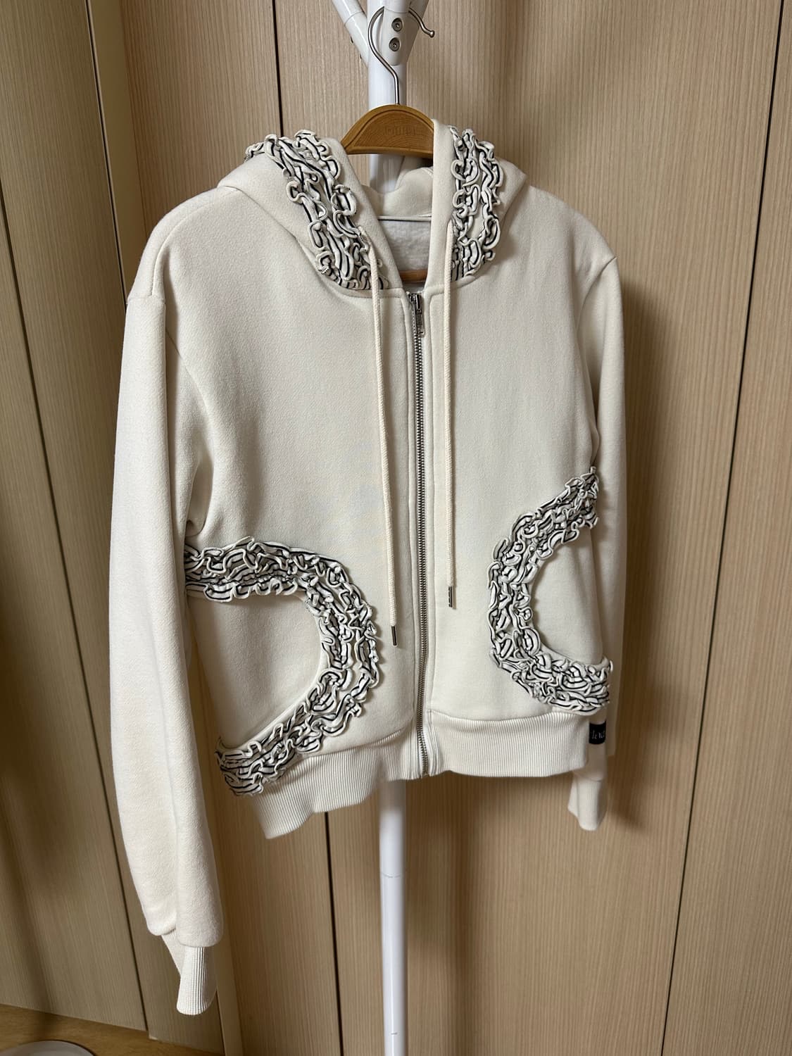 클라따 윈터 프릴 후드 집업 아이보리 상품이미지3