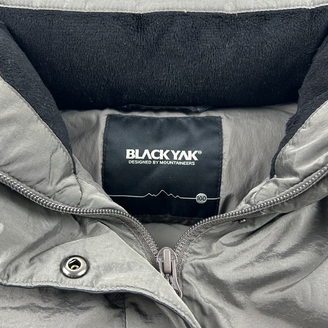 블랙야크 나일론쉘 구스다운 패딩 그레이 상품이미지4