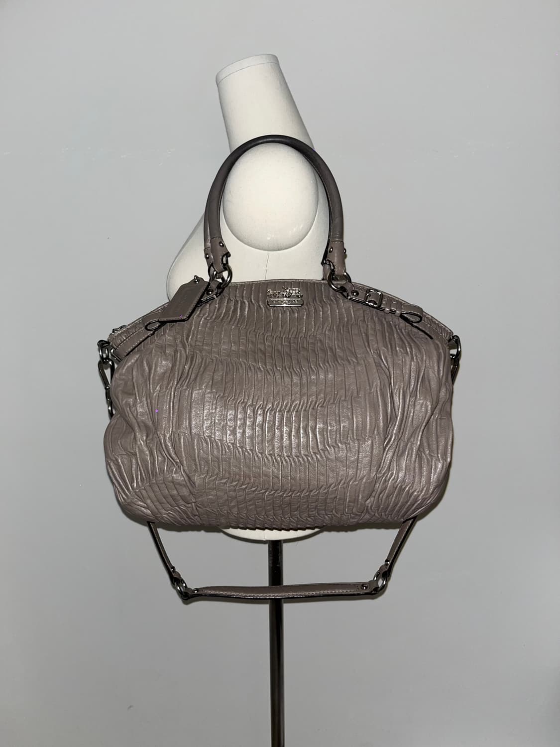 Coach Big Gray Shoulder bag 상품이미지1