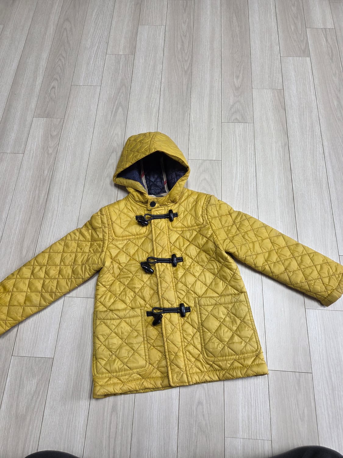 버버리 퀼팅 자켓 5Y 상품이미지1