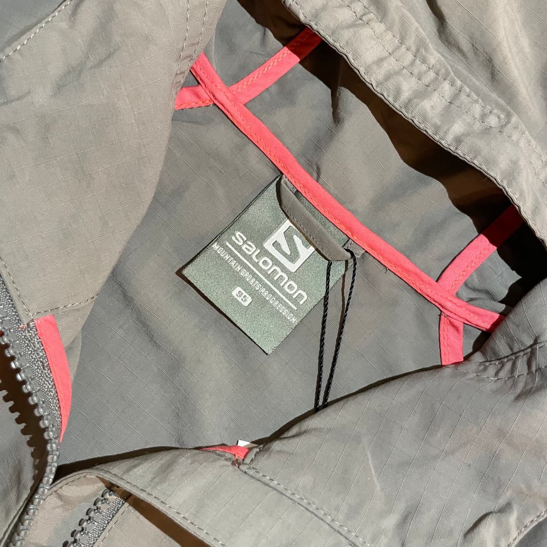 살로몬 바람막이 상품이미지3