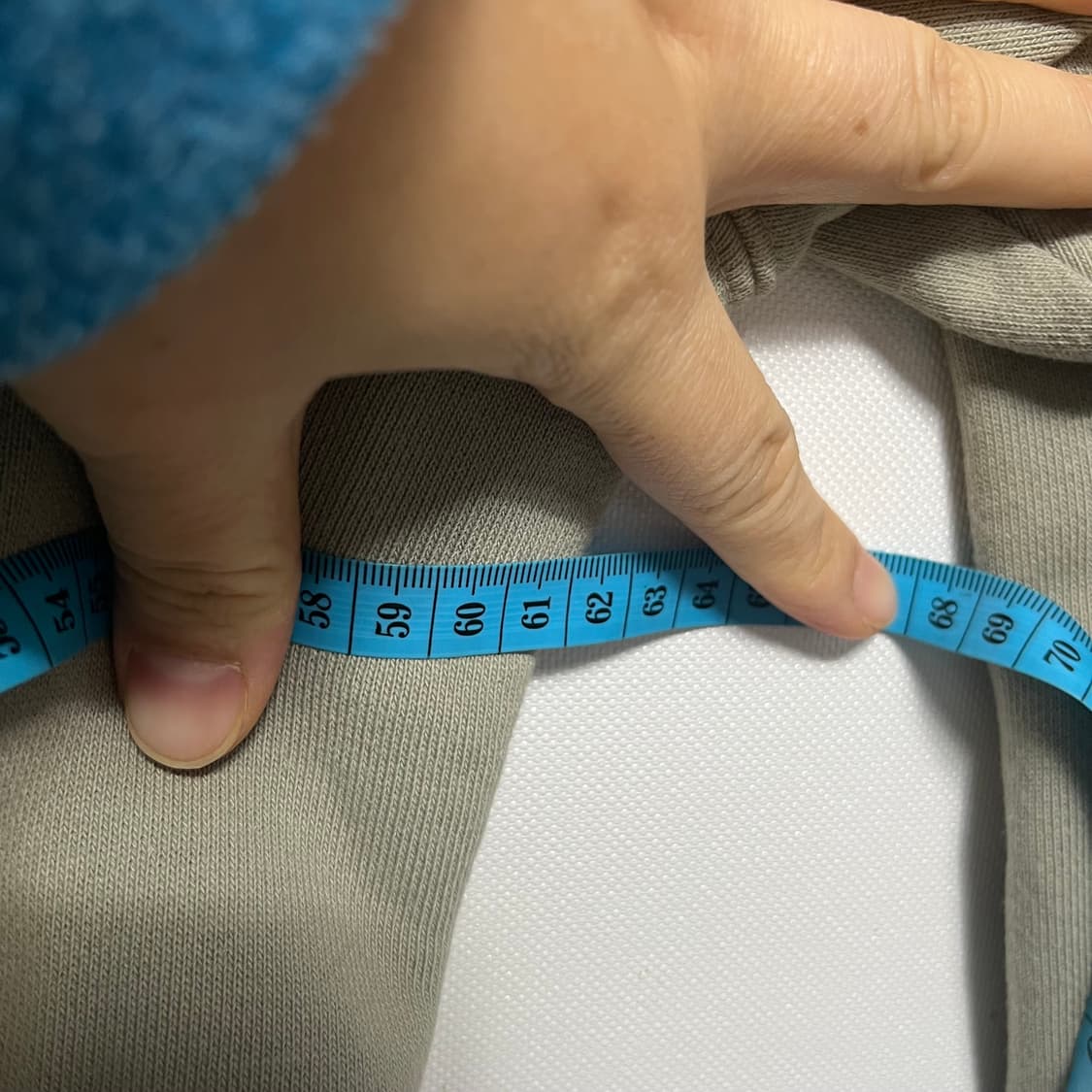 아디다스 에센셜 트레이닝 츄리닝 세트 카키 m 상품이미지4