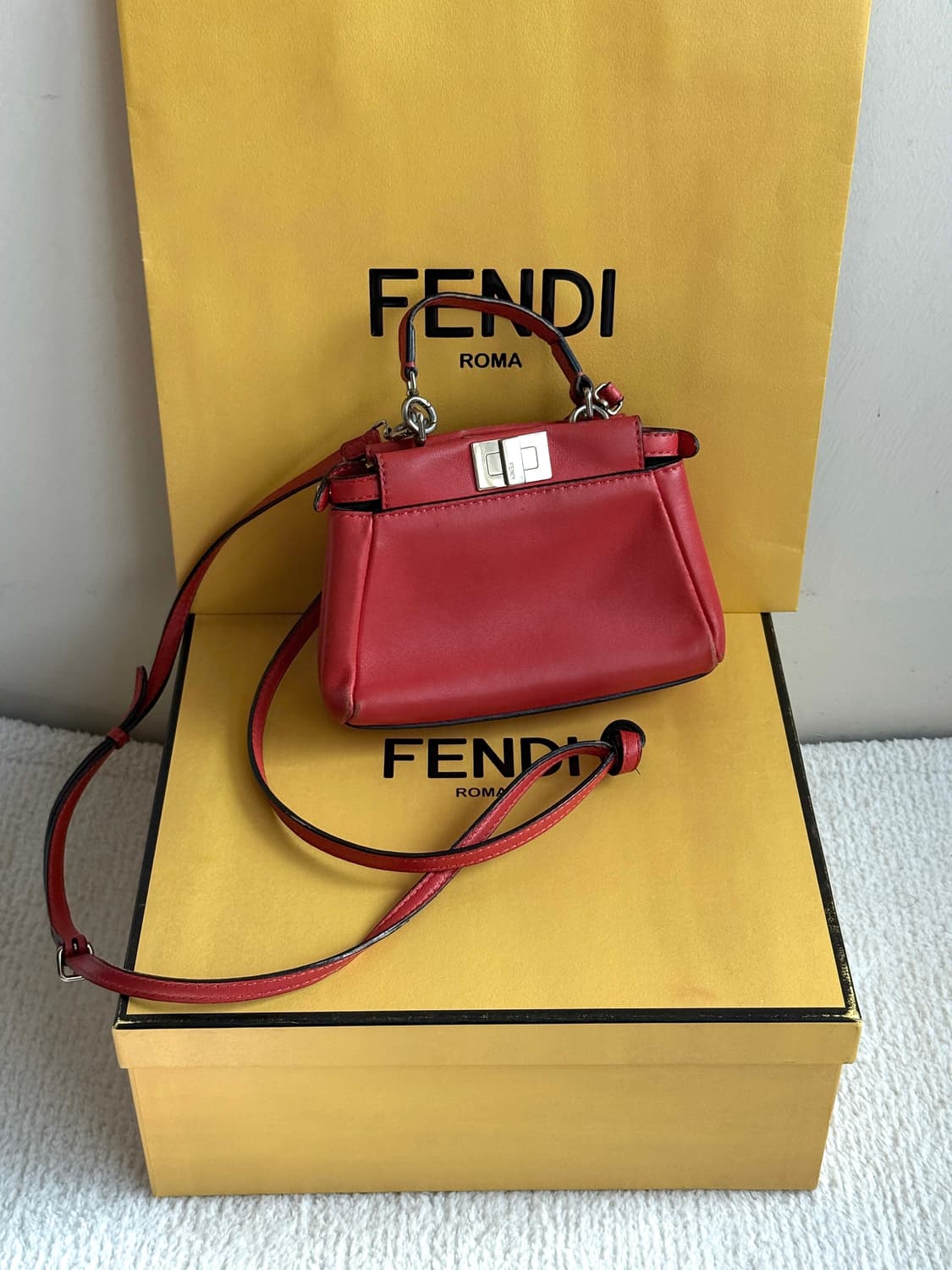 [정품+풀박+영수증] 펜디 마이크로 피카부백 오렌지 나파레더 상품이미지7