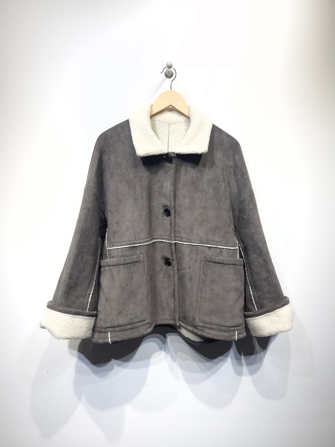 페미니크(FEMINIQUE)코벤트 무스탕/아방 벌룬핏 상품이미지2