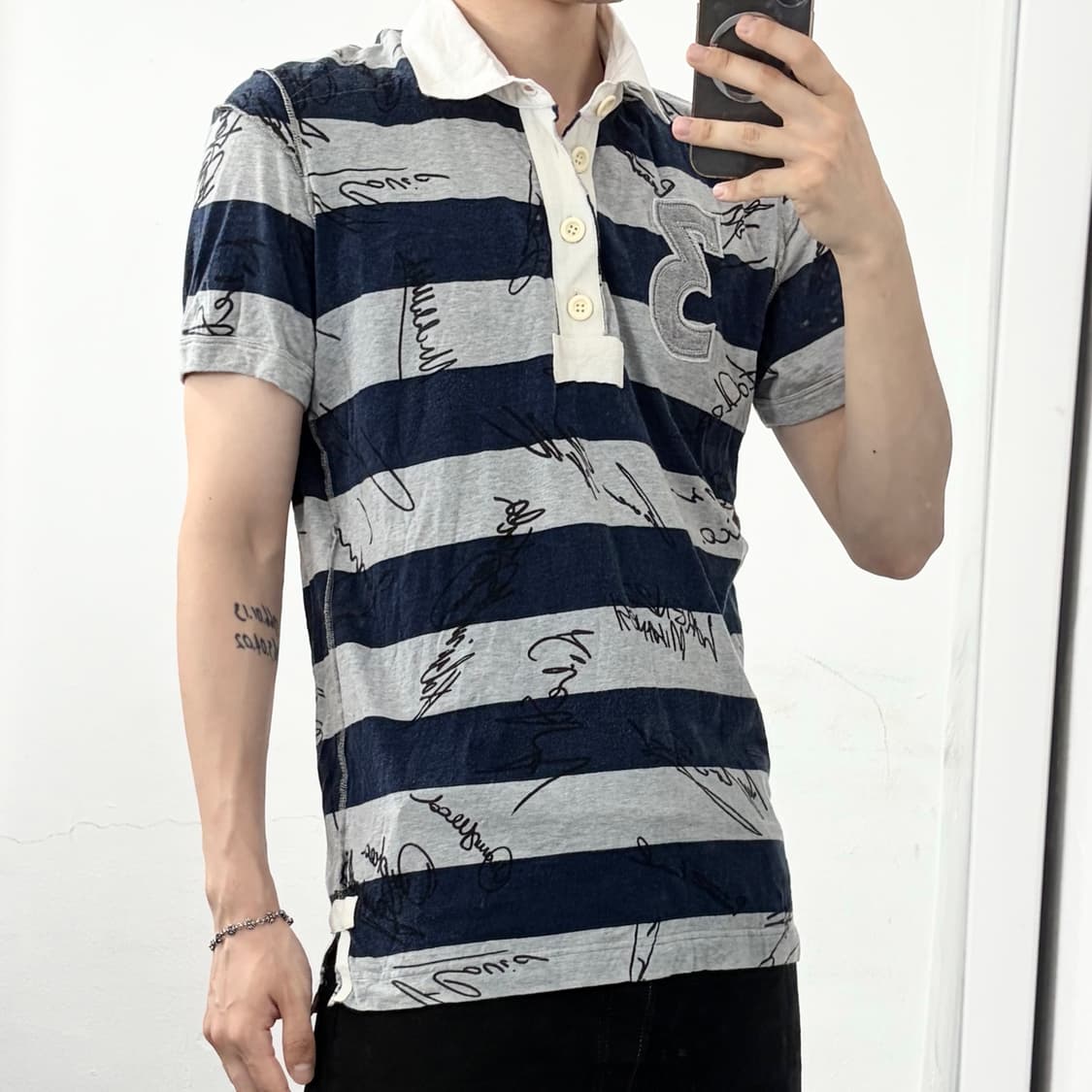 돌체앤가바나 아카이브 멀티로고 폴로 반팔 티셔츠 상품이미지1