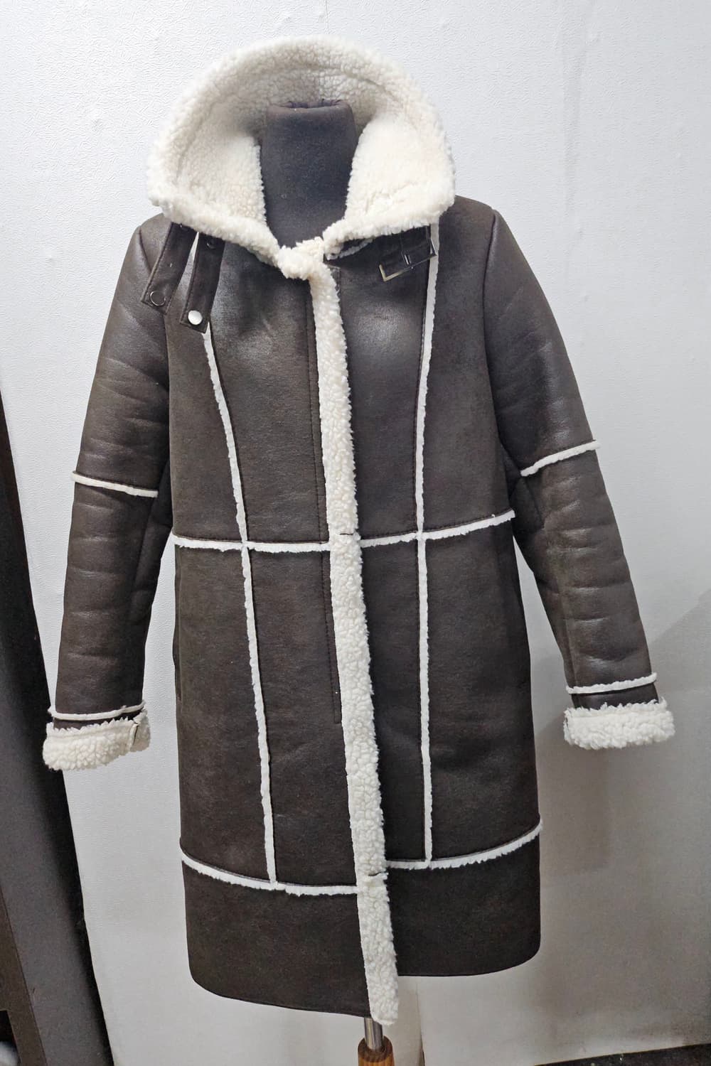 무스탕 롱 코트 브라운 66 상품이미지2