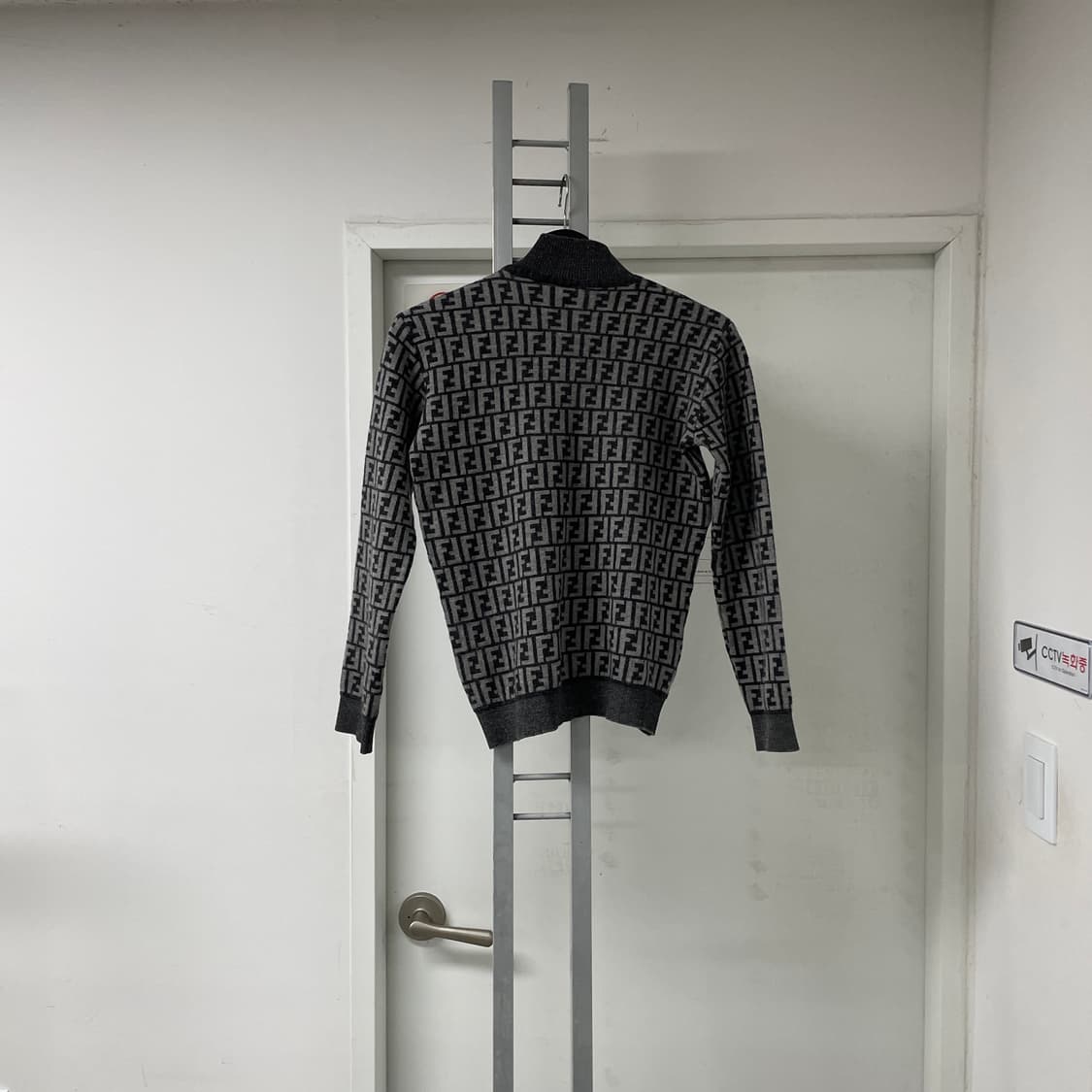 펜디 주카 니트 48(W) 상품이미지5