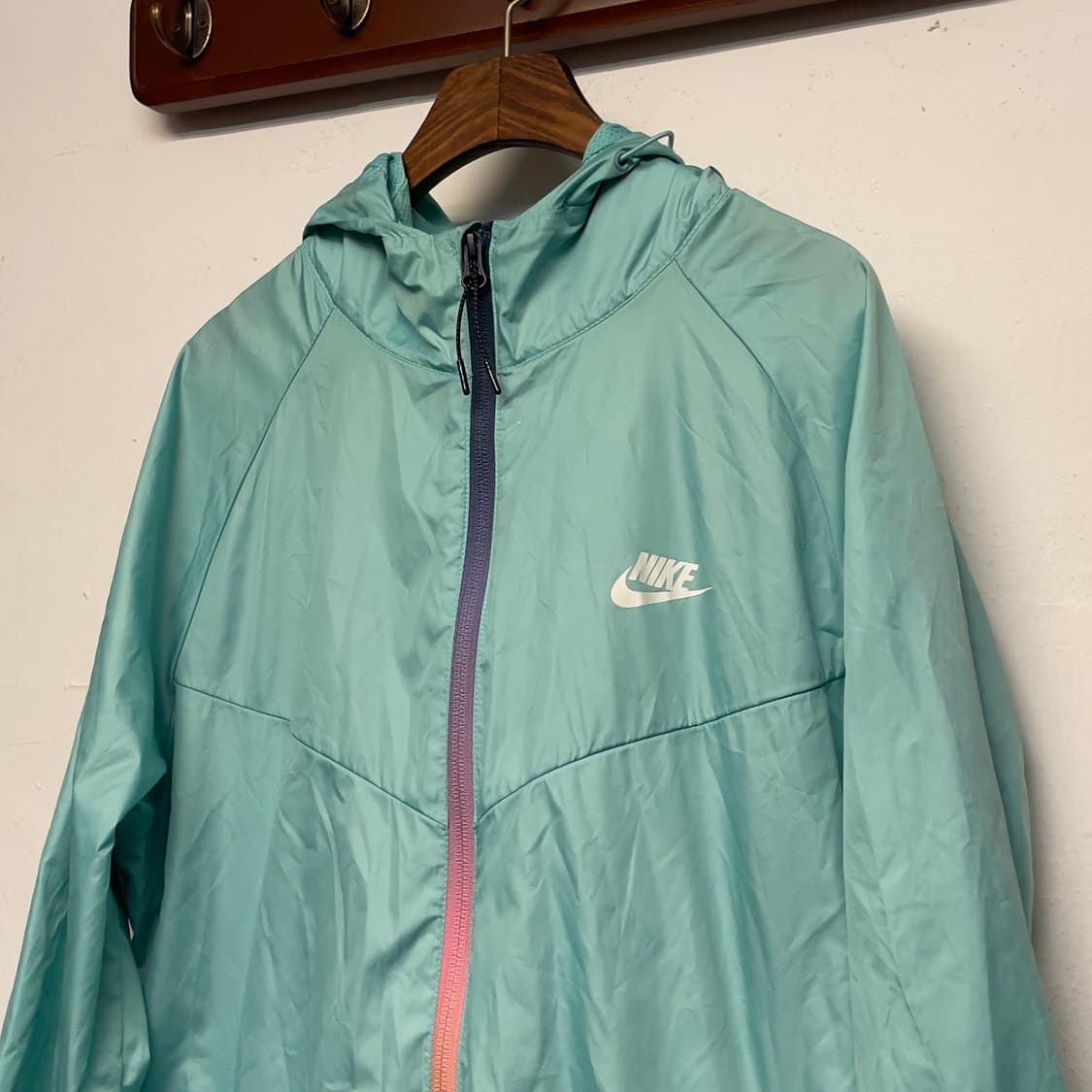 나이키 러닝 윈드러너 민트 자켓  상품이미지2