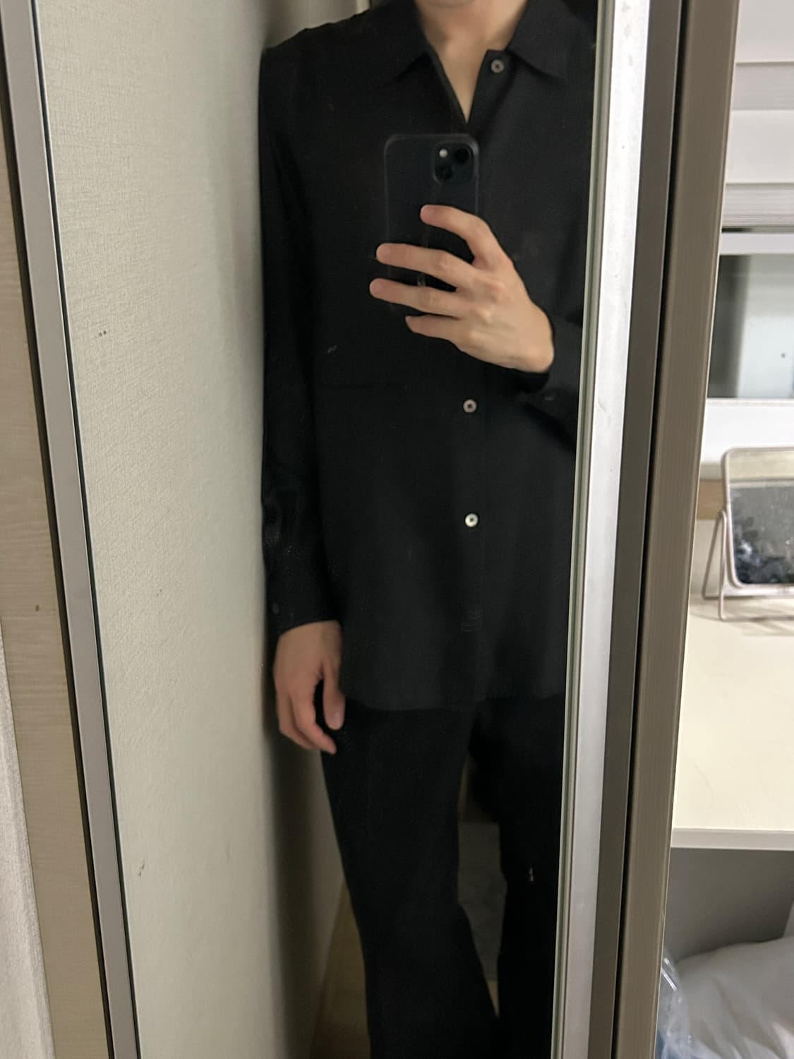 Uru Tokyo Cupro Shirt 상품이미지1