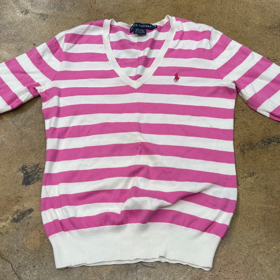 폴로 랄프로렌 핑크 화이트 스트라이프 단가라 브이넥 니트 상품이미지3