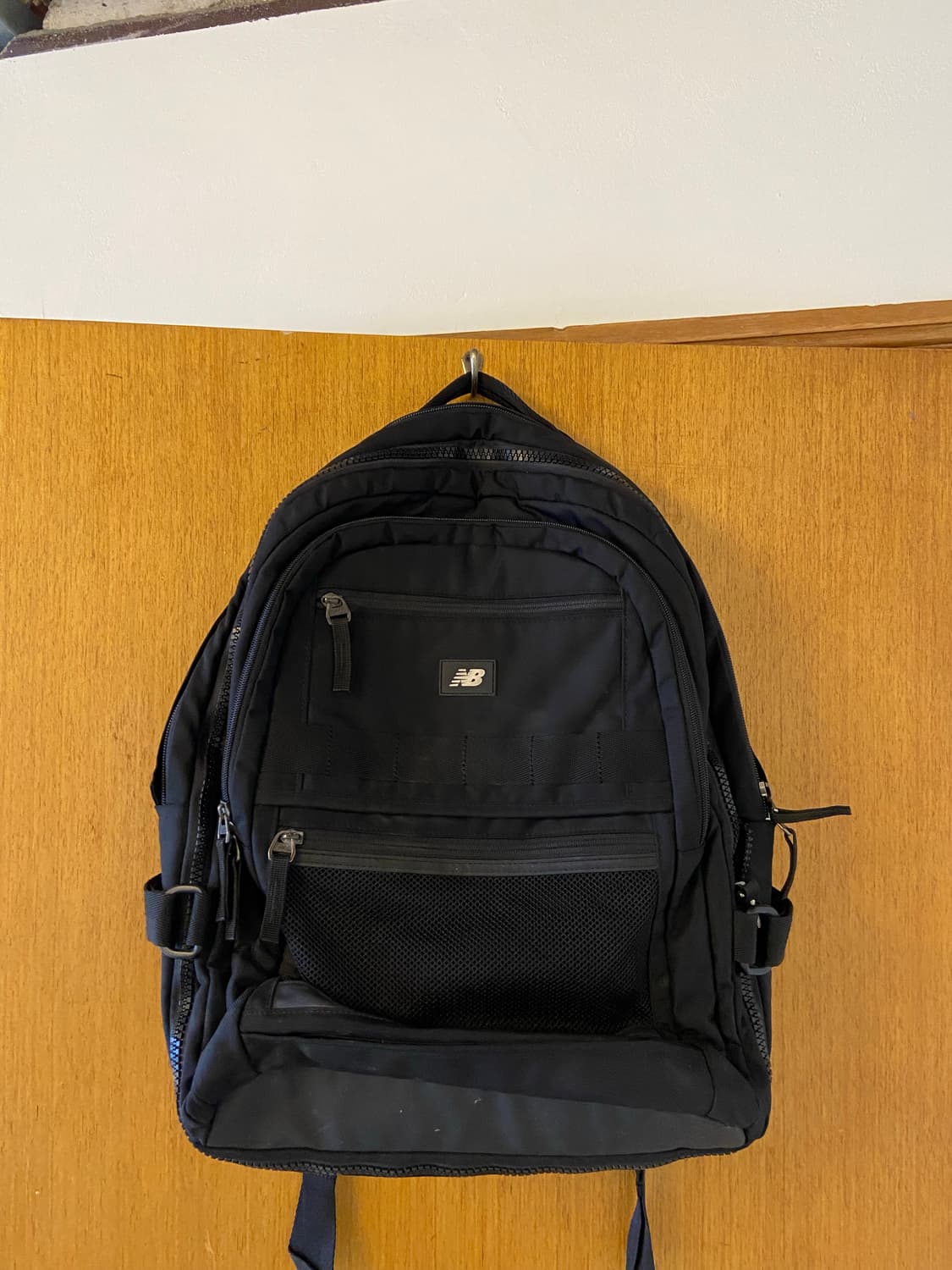 뉴발란스 검정 백팩 가방 상품이미지1