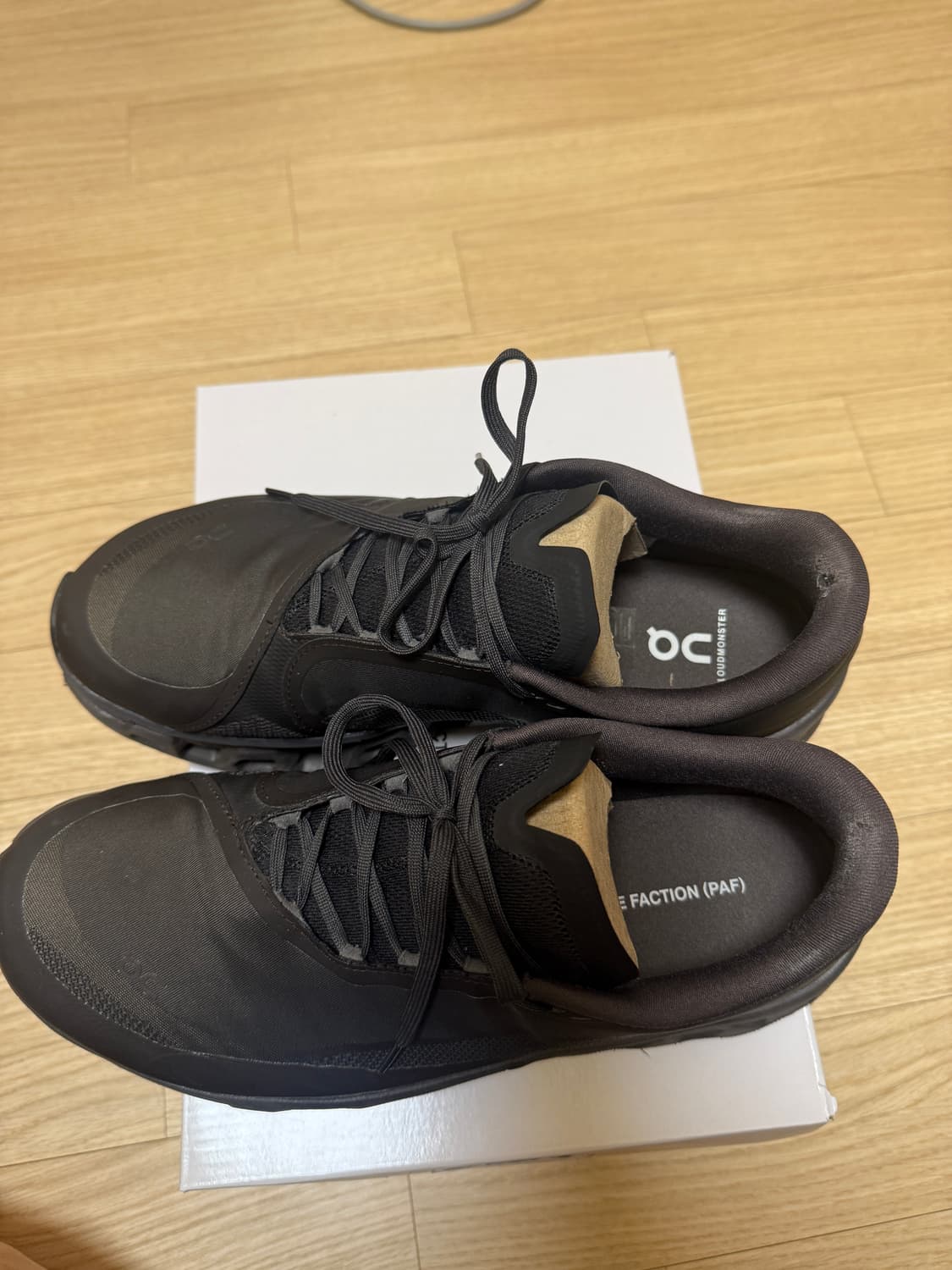 285) 359,000원 온 러닝 파프 클라우드 몬스터 2 쏜 브라운  상품이미지4