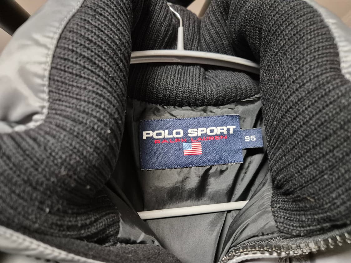 폴로스포츠 회색 유광 패딩 상품이미지7