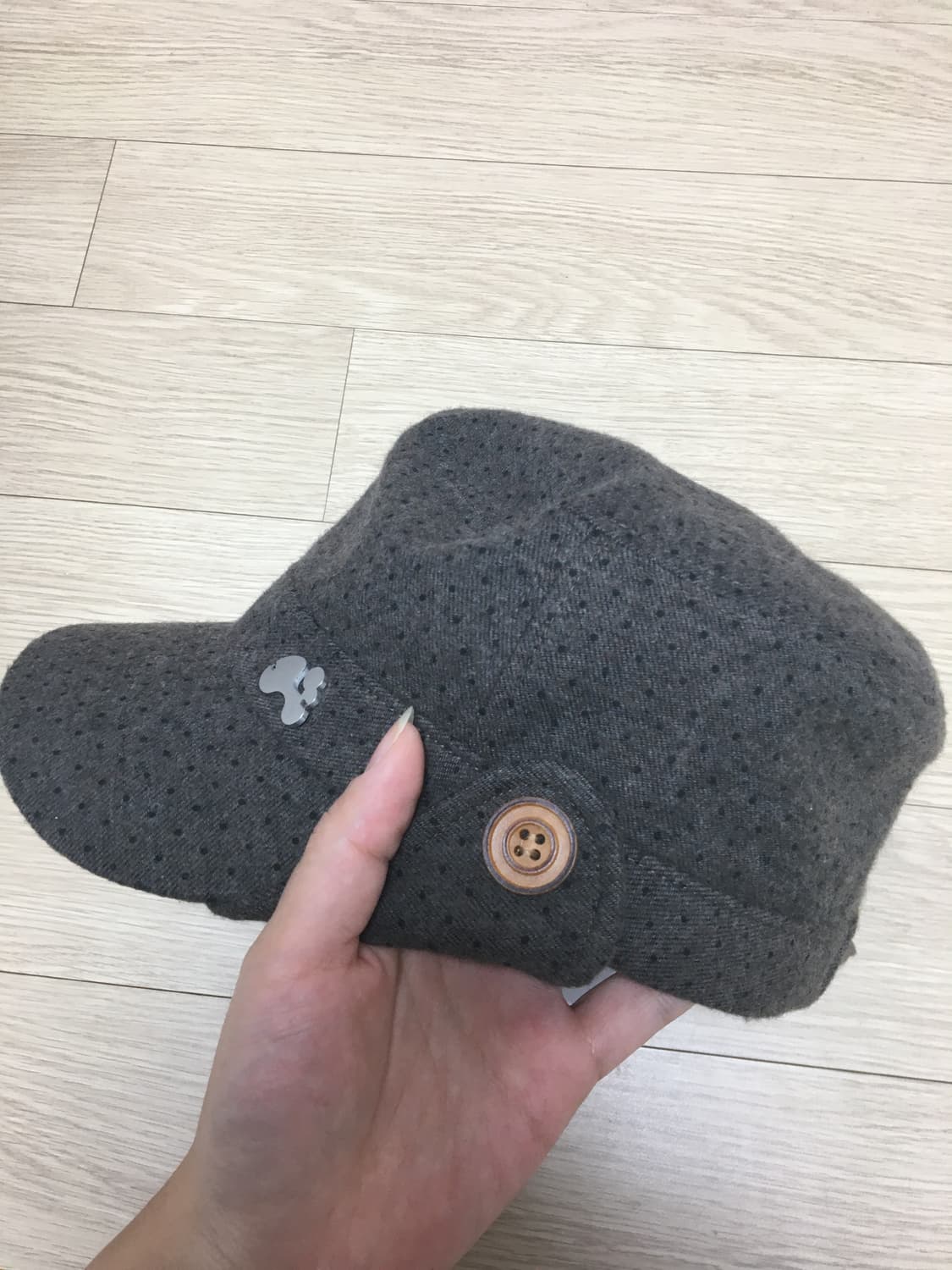 허그유어스킨 도트 버튼 플랩 캡 (브라운) 상품이미지3