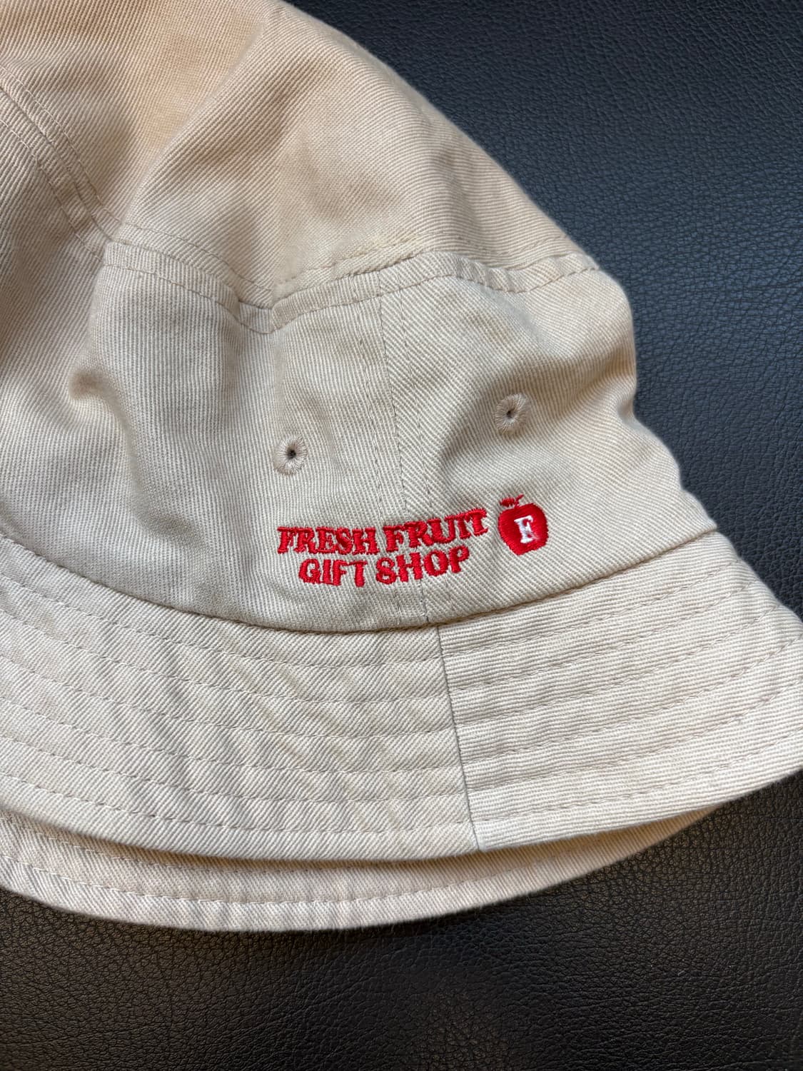 프룻오브더룸 자수 버킷햇 상품이미지3