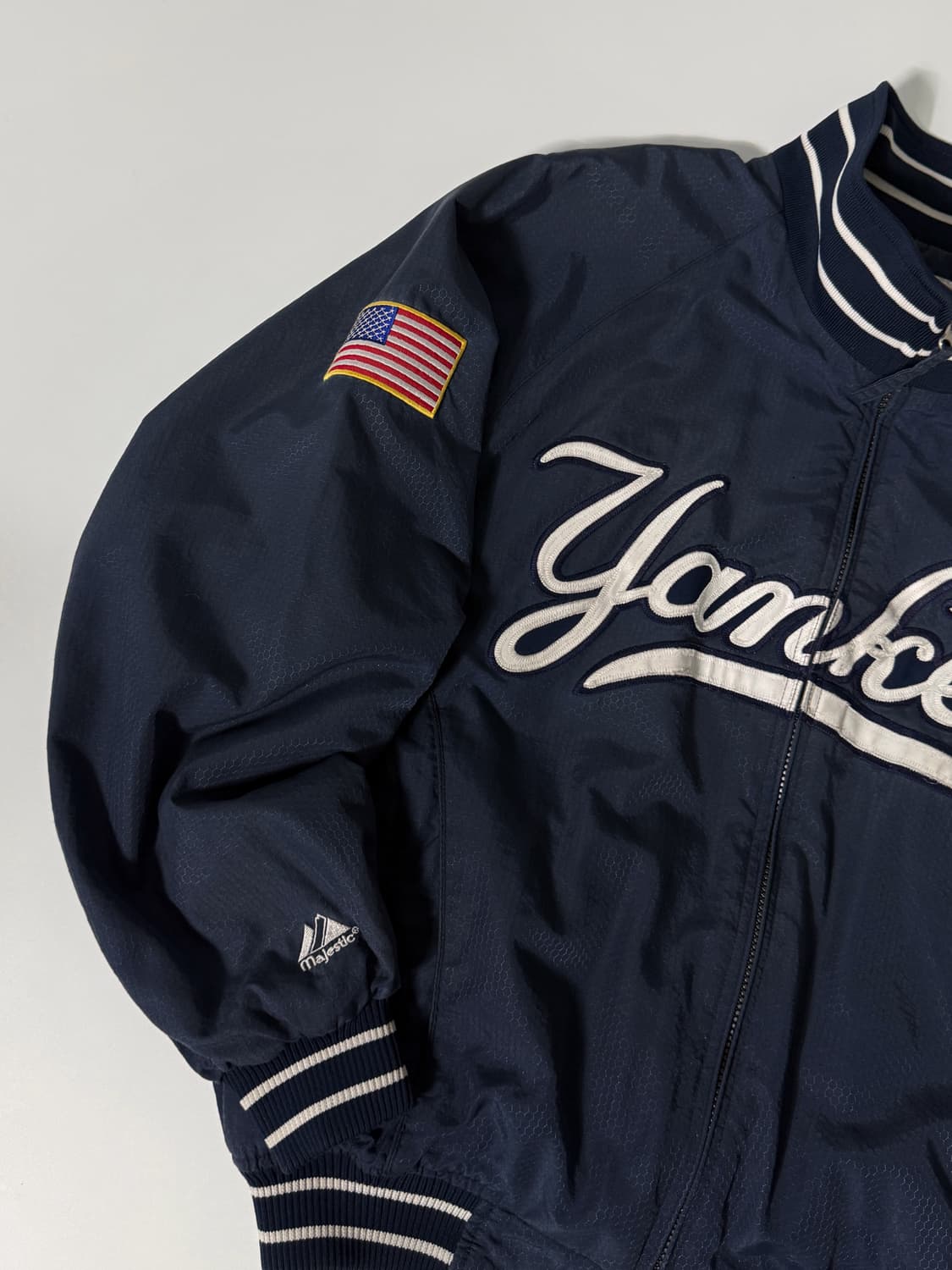 마제스틱 오버핏 90‘s 뉴욕양키즈 베이스볼 봄버 자켓 상품이미지4