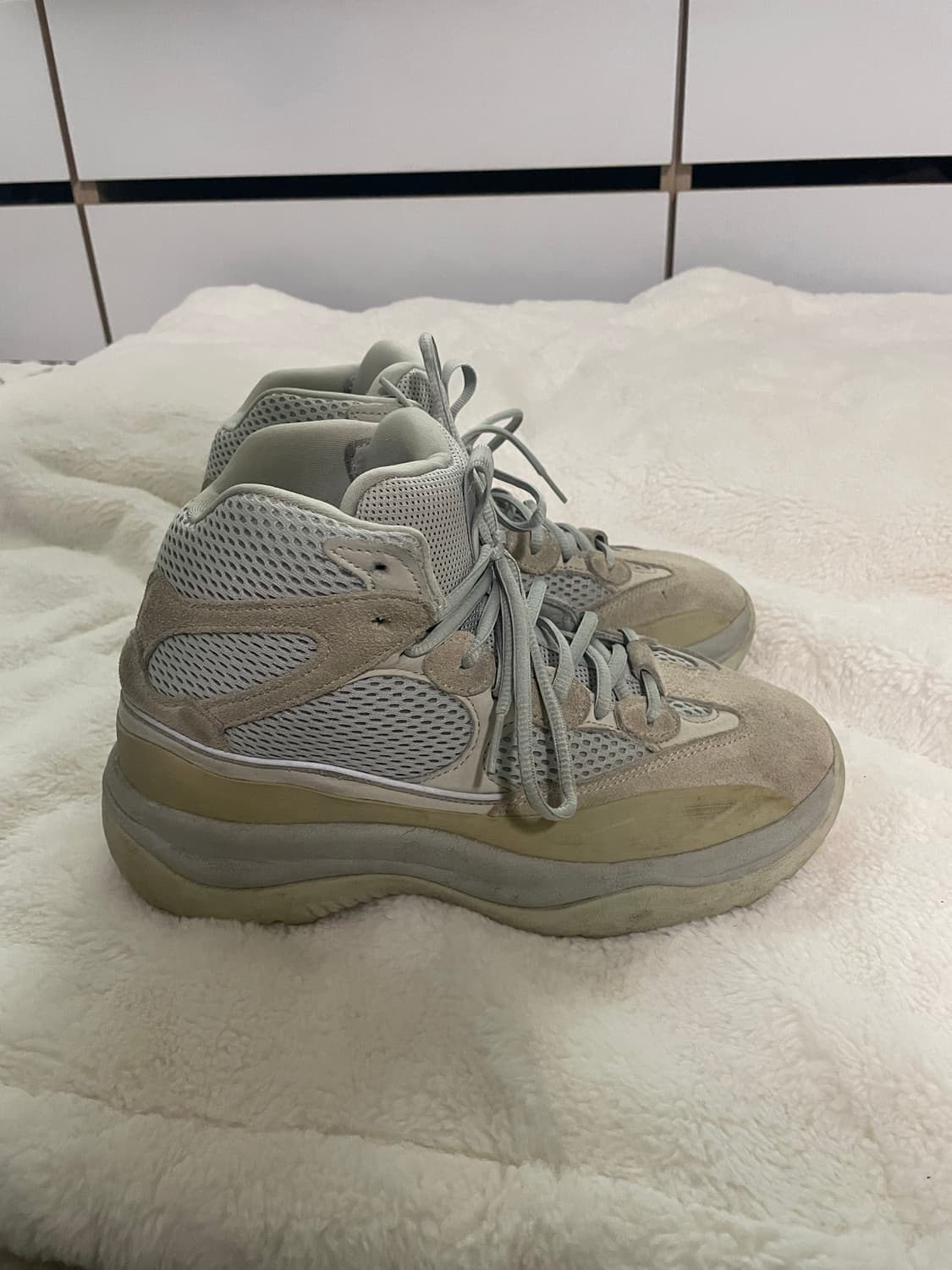 아디다스 이지부스트 부츠 상품이미지1