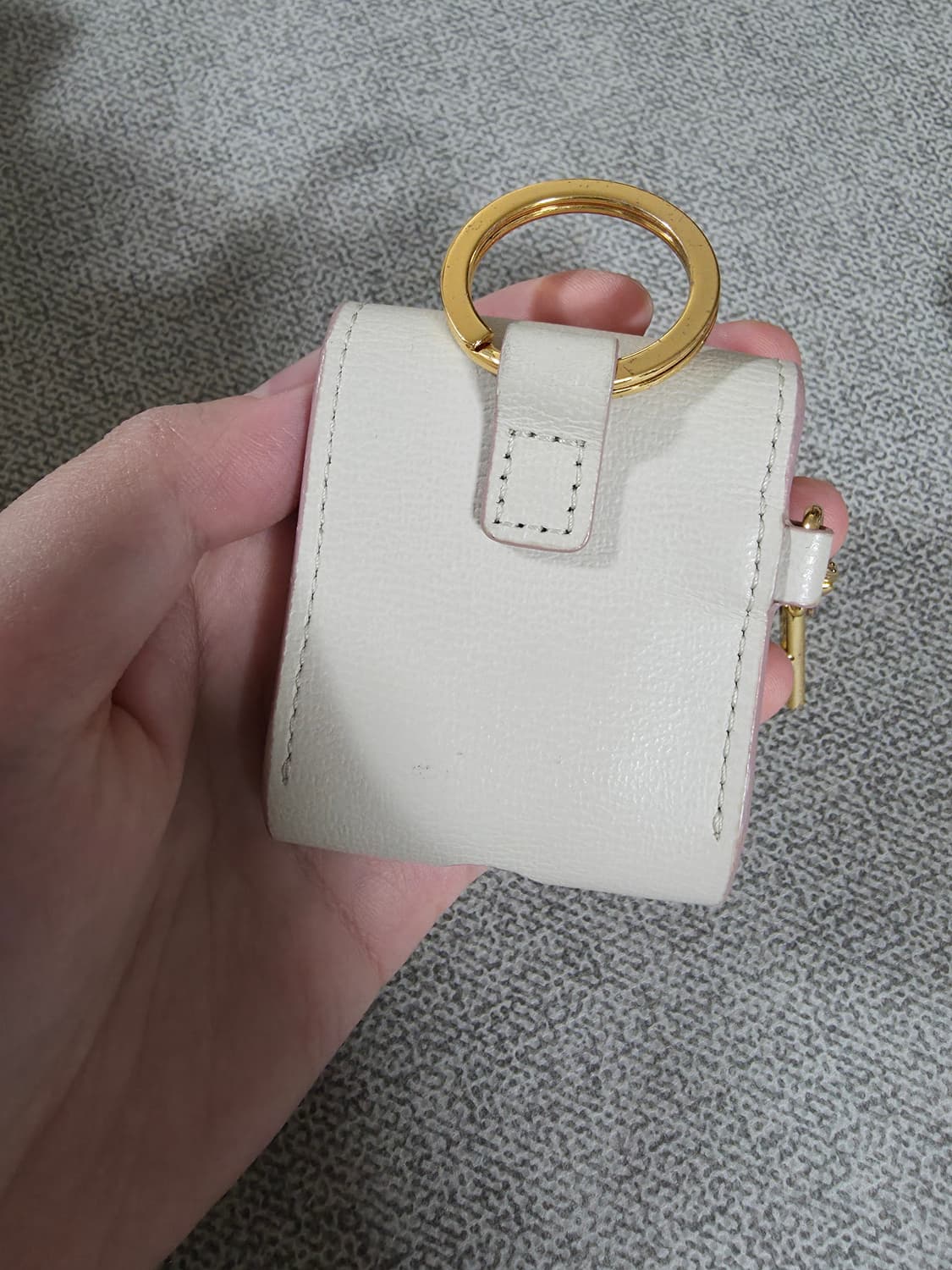 [급처/헤지스] 에어팟 케이스 상품이미지4