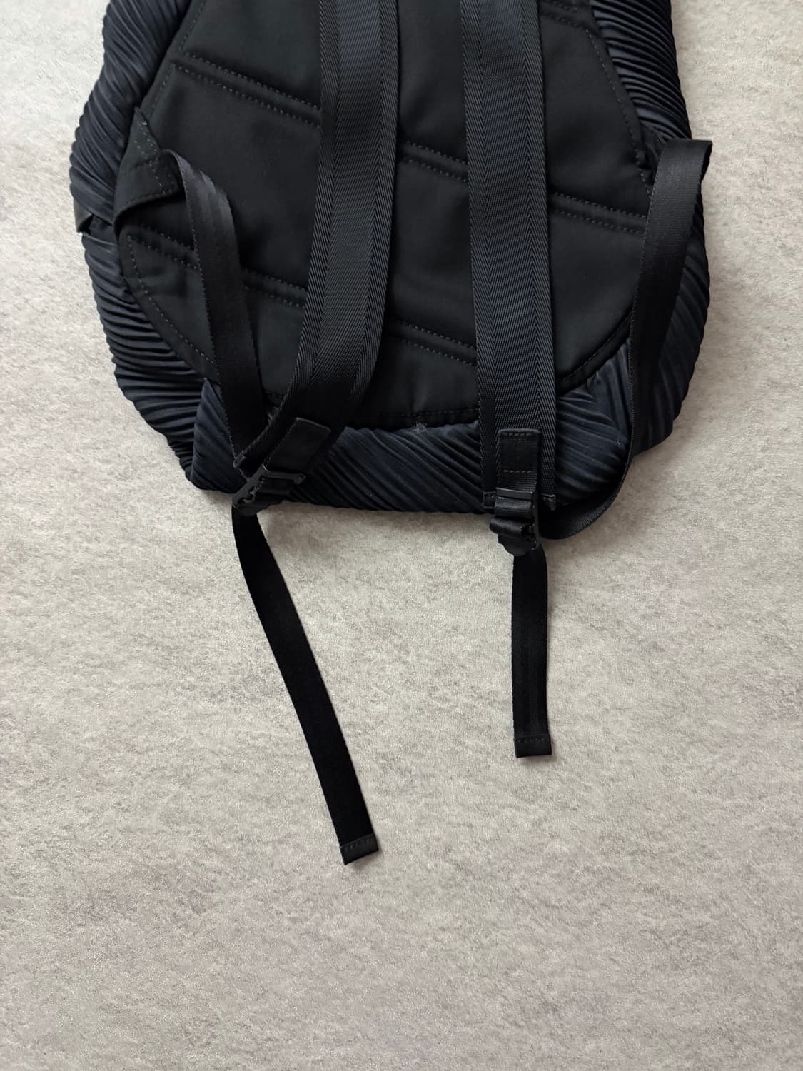 이세이미야케 플리츠플리즈 바이어스 백팩 상품이미지9