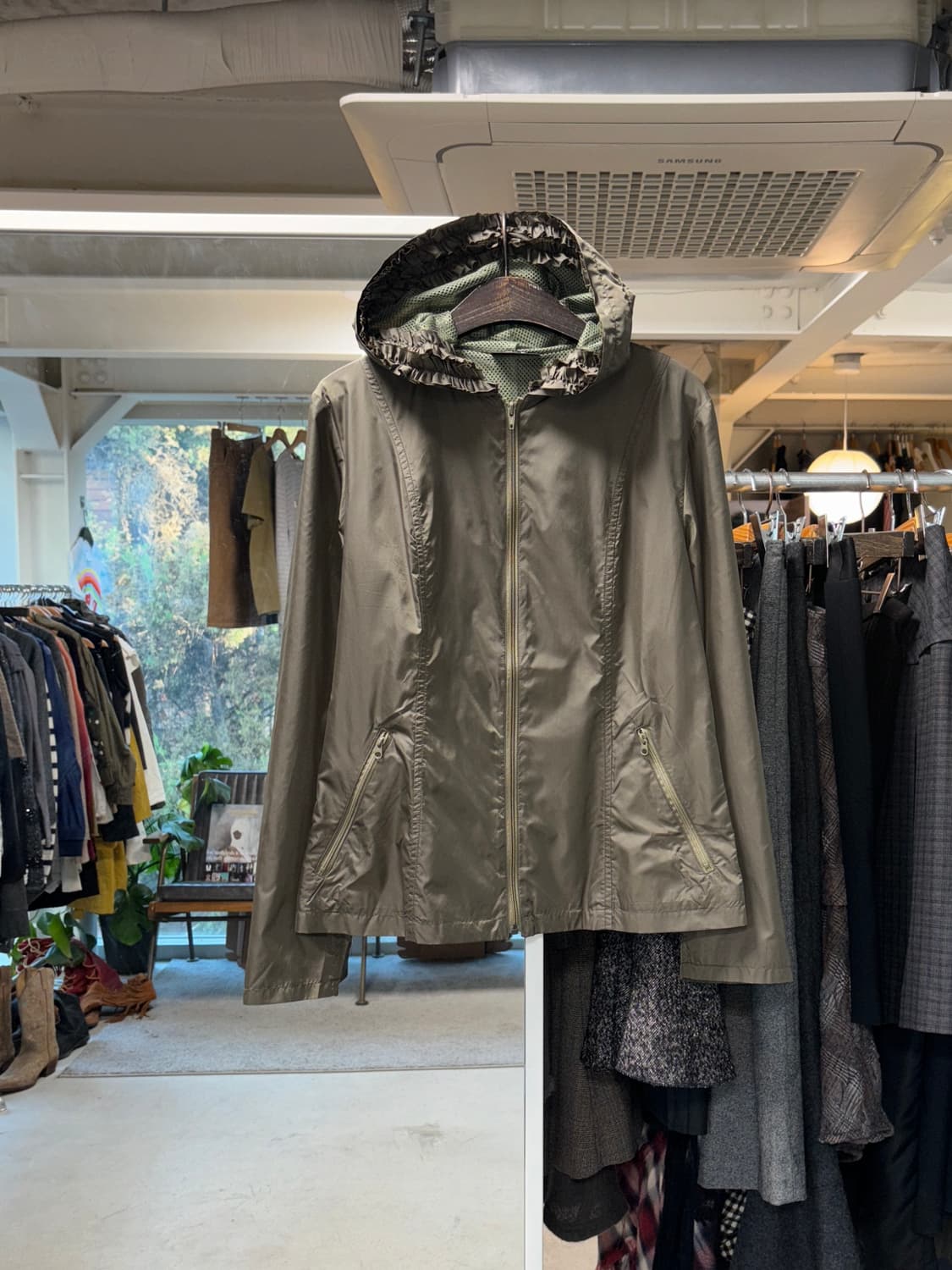 아츠로 타야마 프릴 나일론 자켓 상품이미지1