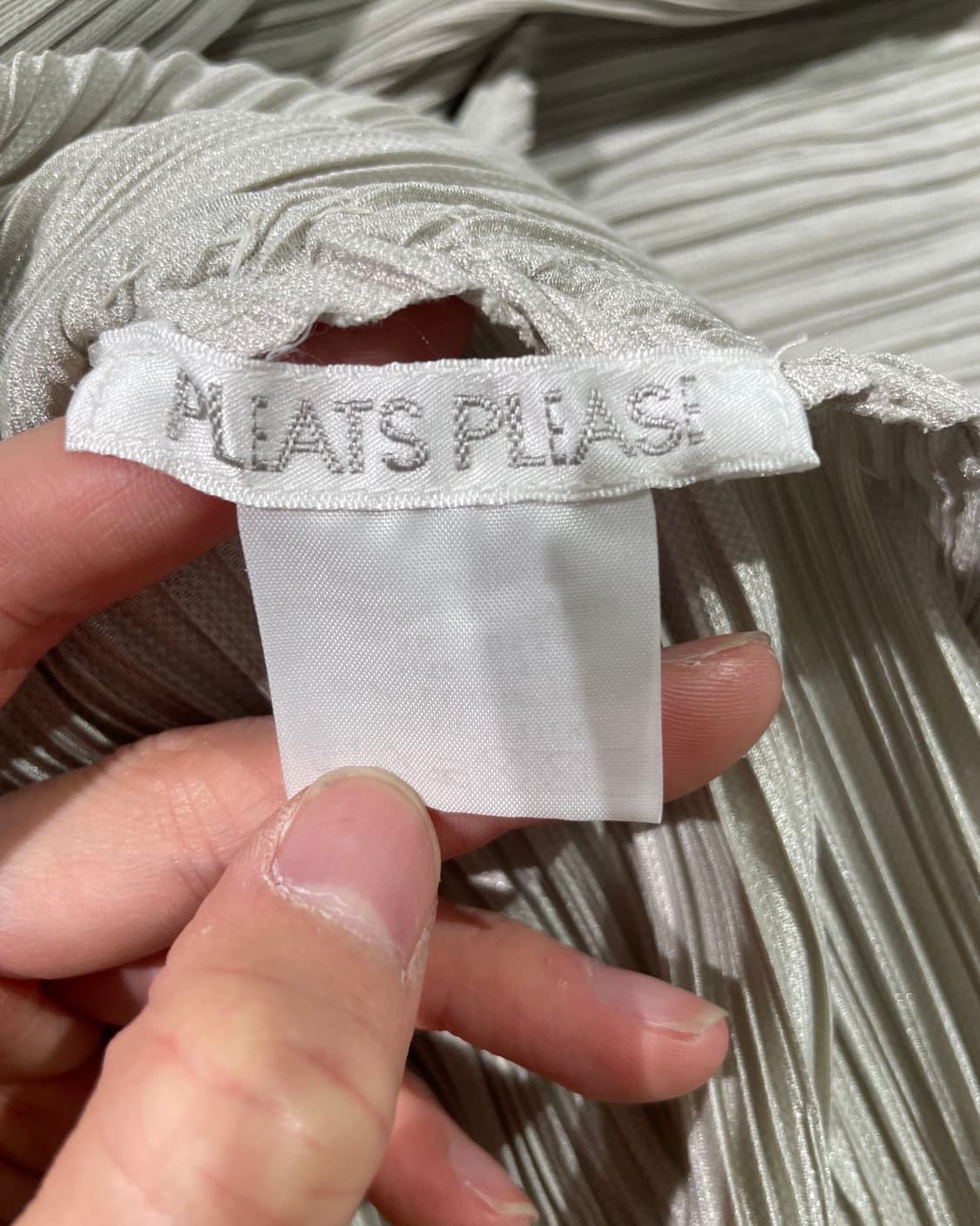 플리츠 플리즈 그레이 스트림라인 버튼 포켓 롱 베스트 상품이미지7