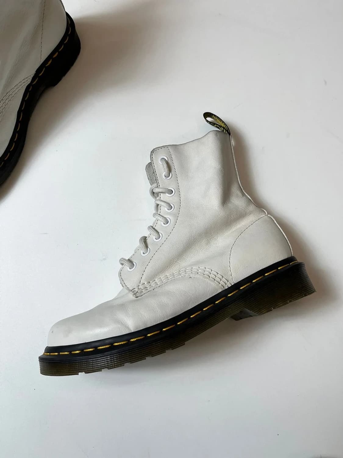 닥터마틴 1460 파스칼 화이트 워커 부츠 Q1346 상품이미지5