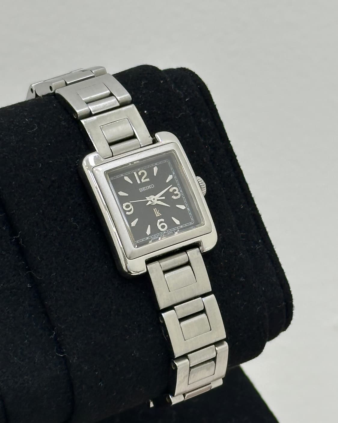 세이코 루키아 블랙 다이얼 여성 시계 상품이미지1