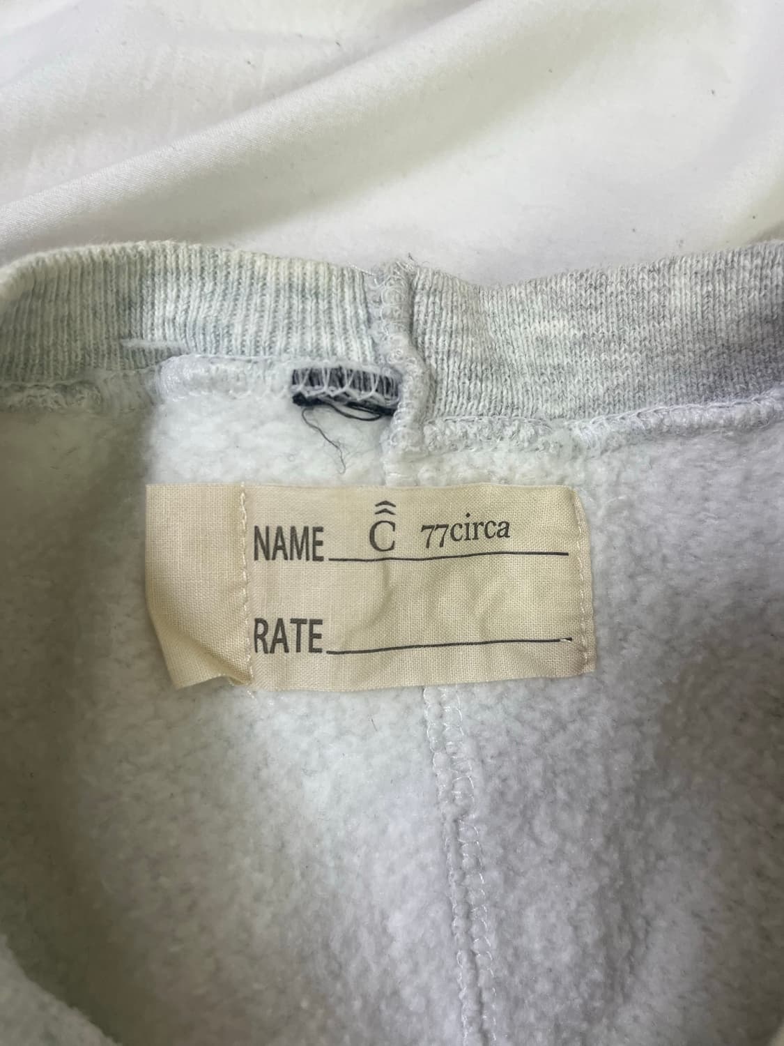 77circa 기모 맨투맨 상품이미지3