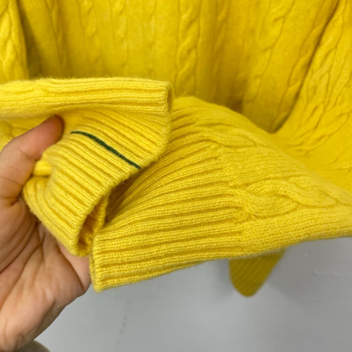 라코스테 LACOSTE 옐로우 꽈배기 라운드넥 니트 4 상품이미지5