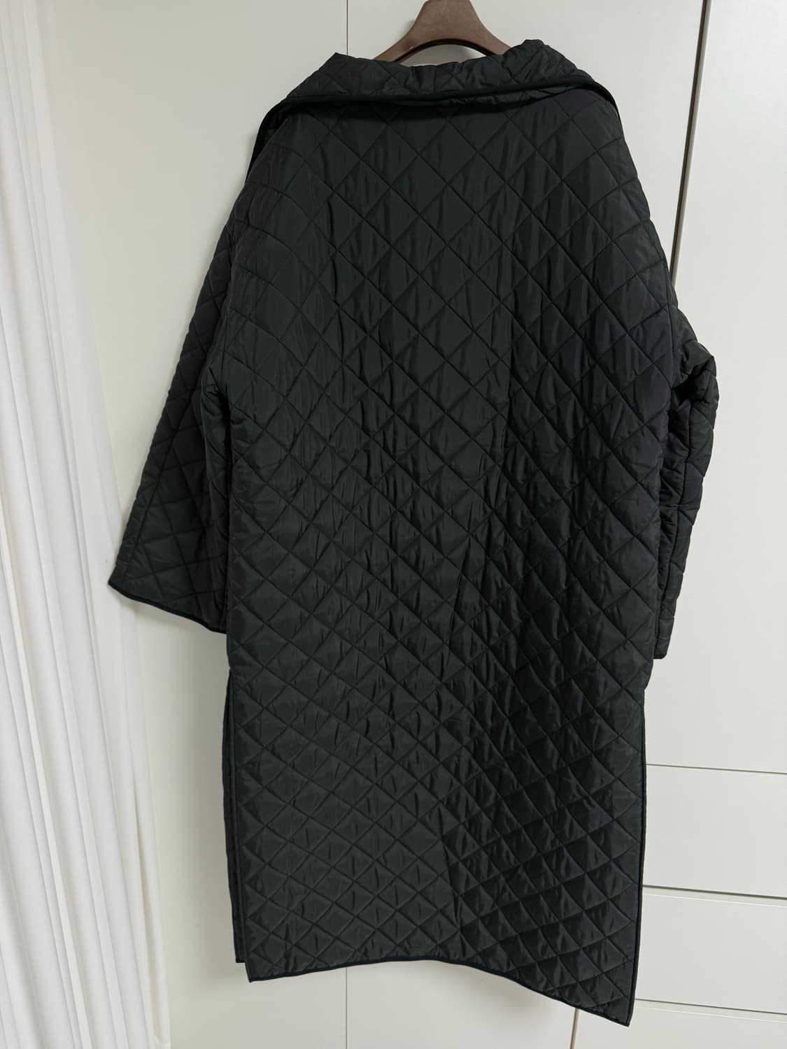 토템 시그니처 퀼팅 코트 상품이미지2