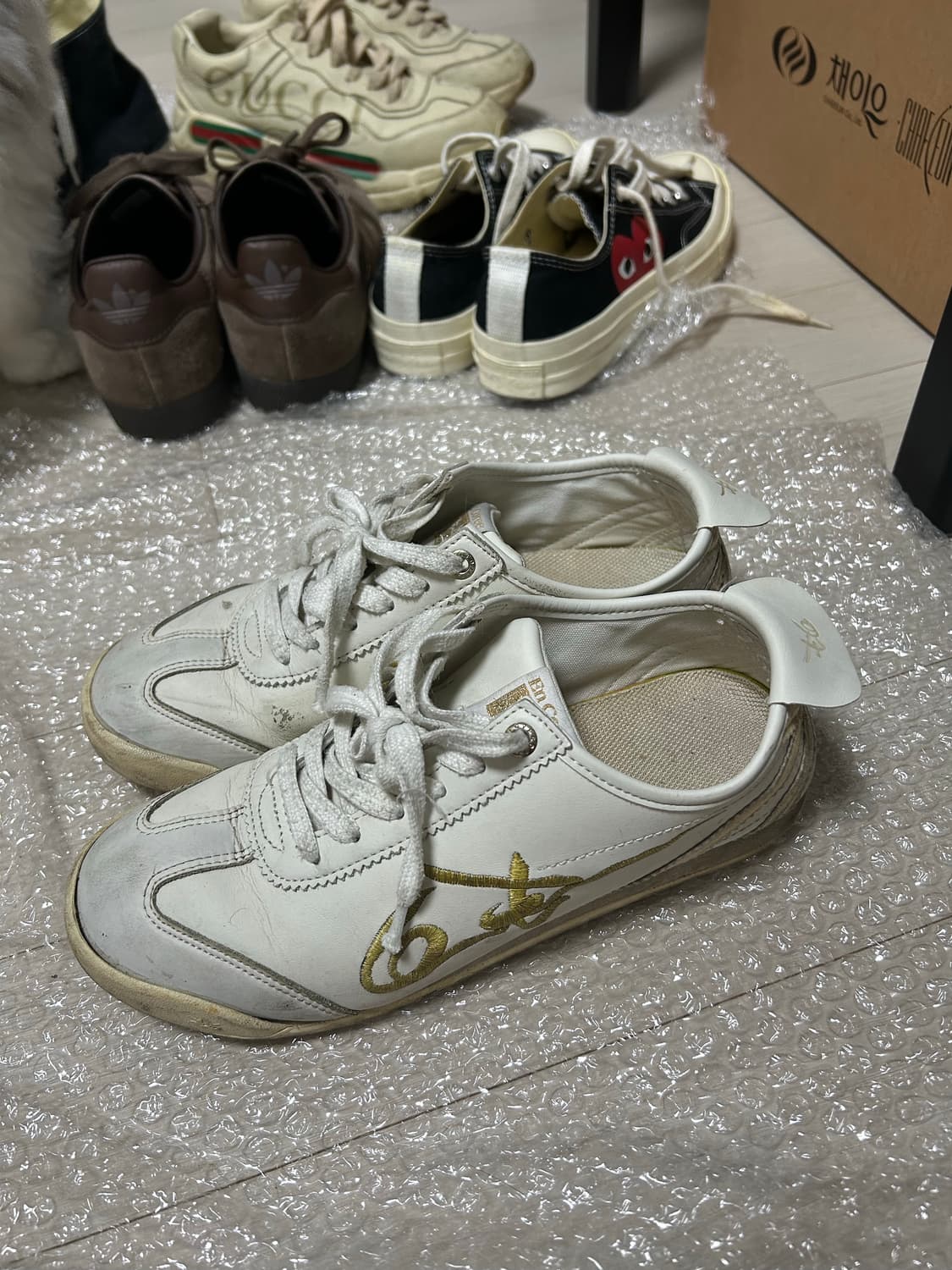 오니츠카타이거 멕시코 66 흰금 스니커즈 240 상품이미지1