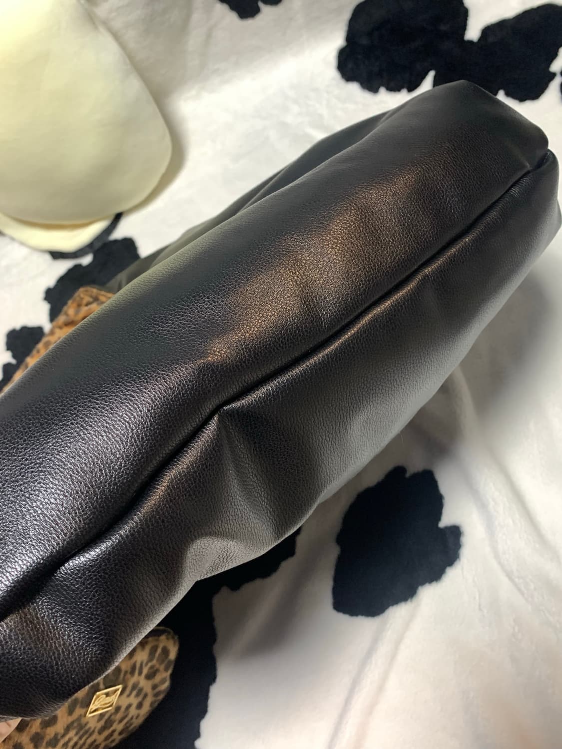 배드블러드 리버시블 레오파드 숄더백 카드지갑 상품이미지4