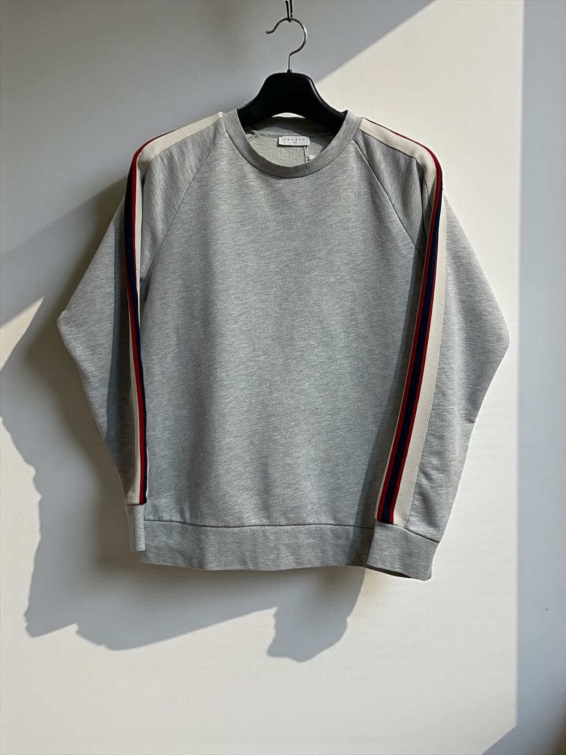 산드로 라인 배색 스웻셔츠 상품이미지1