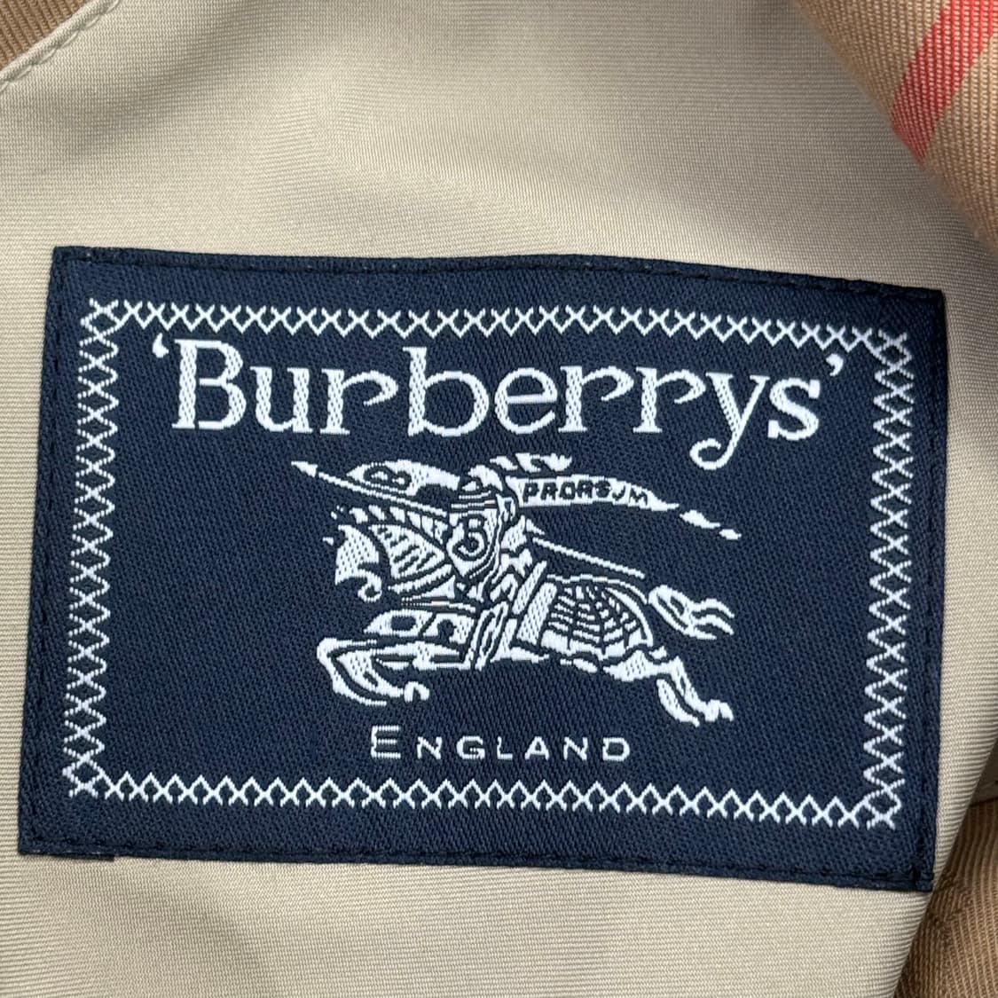 버버리 베이지 후드 트렌치 코트 상품이미지5