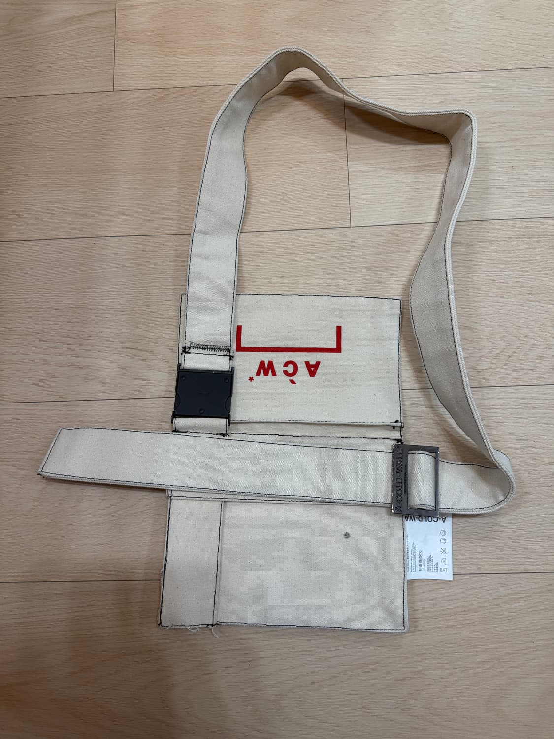 어콜드월 정품 메신저백 크로스백 가방 (미사용) 상품이미지3