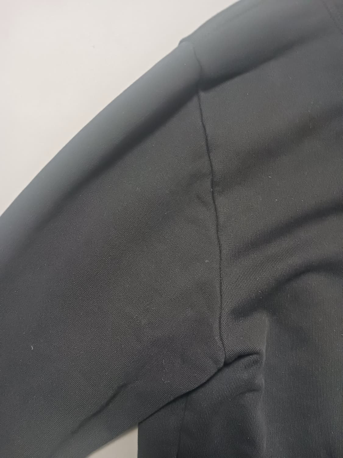 [105] 무스너클 메탈로고 라운드넥 맨투맨 스웨트셔츠 상품이미지8