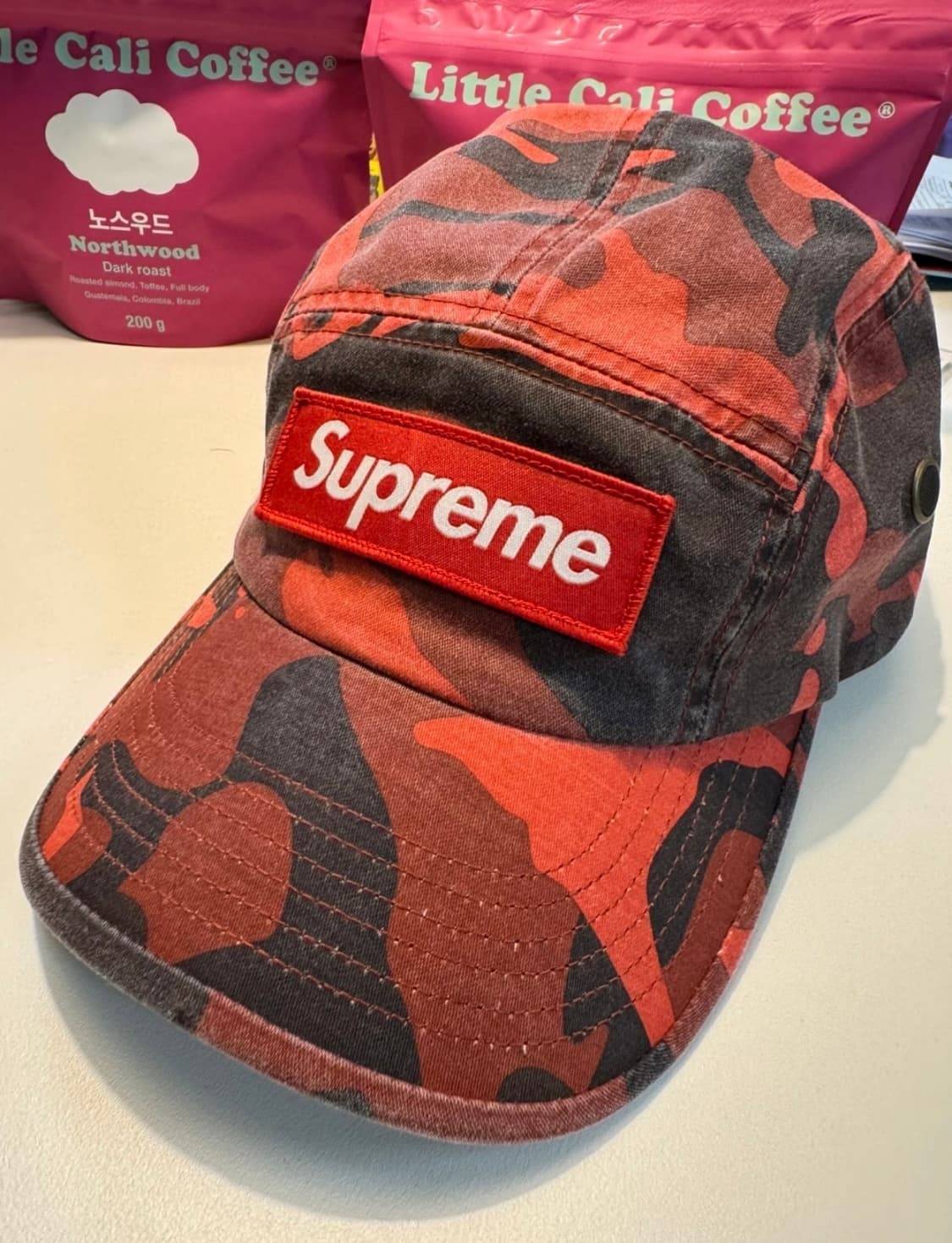 슈프림 카모 캠프캡 상품이미지1